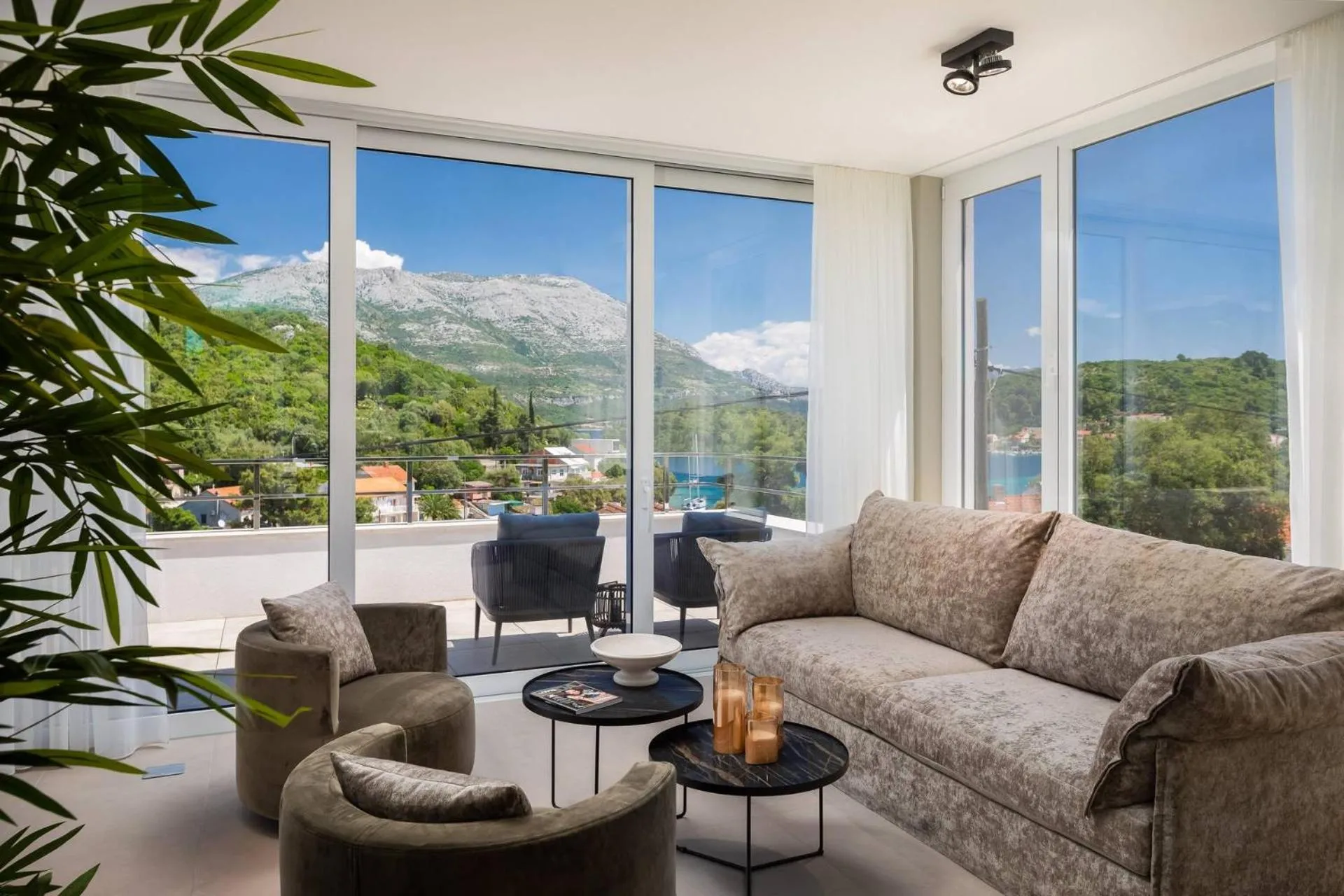 Living room in Villa Buddha Bay