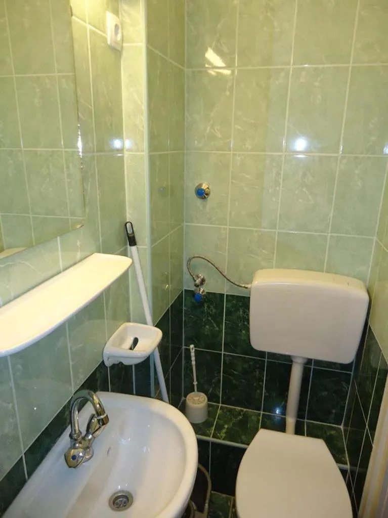 Shower in Hotel Touring