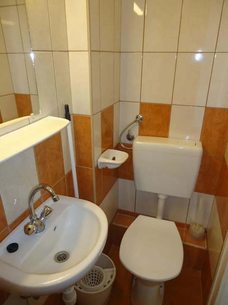 Shower in Hotel Touring