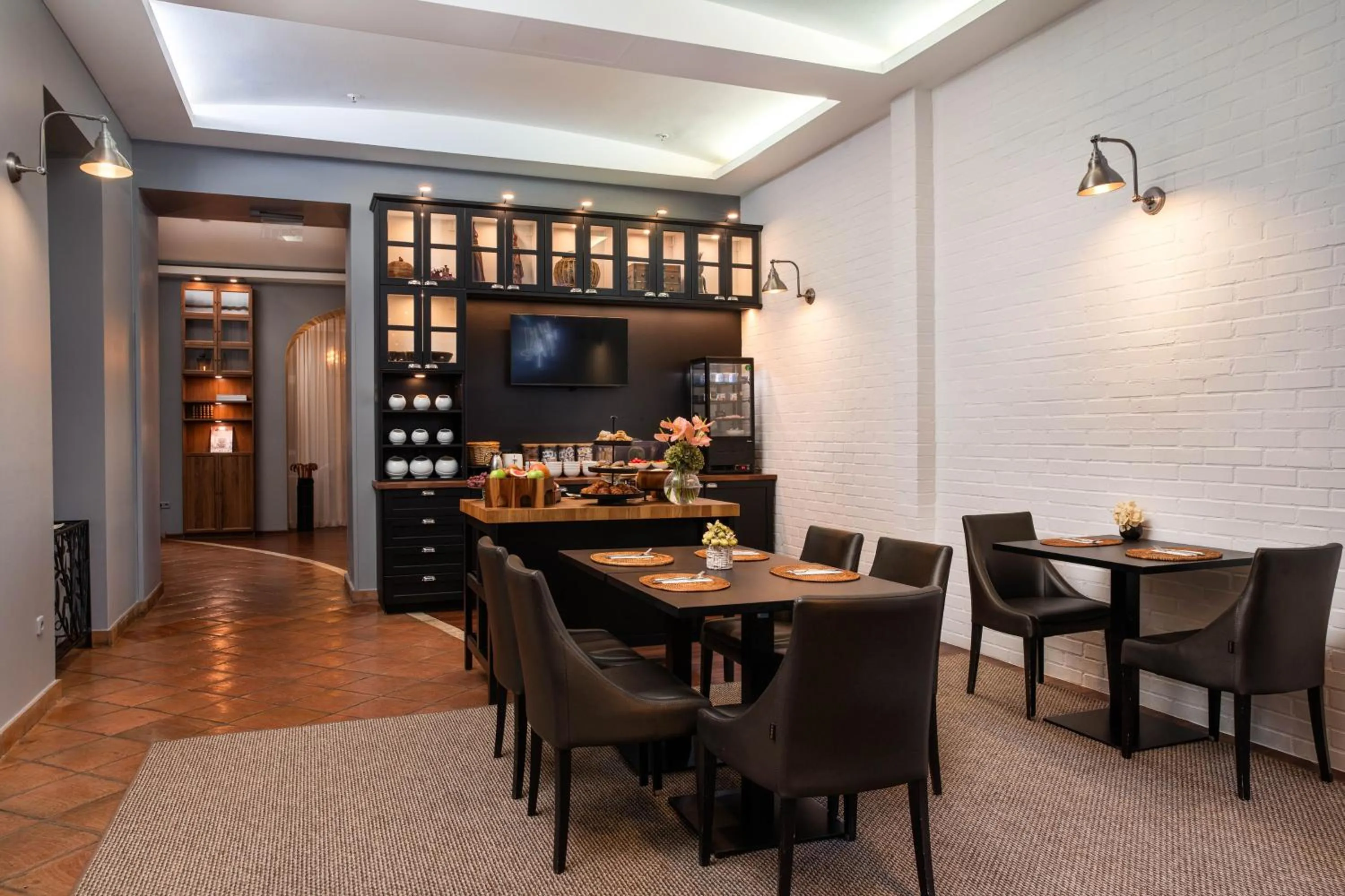 Restaurant/places to eat in Mamaison Residence Izabella Budapest