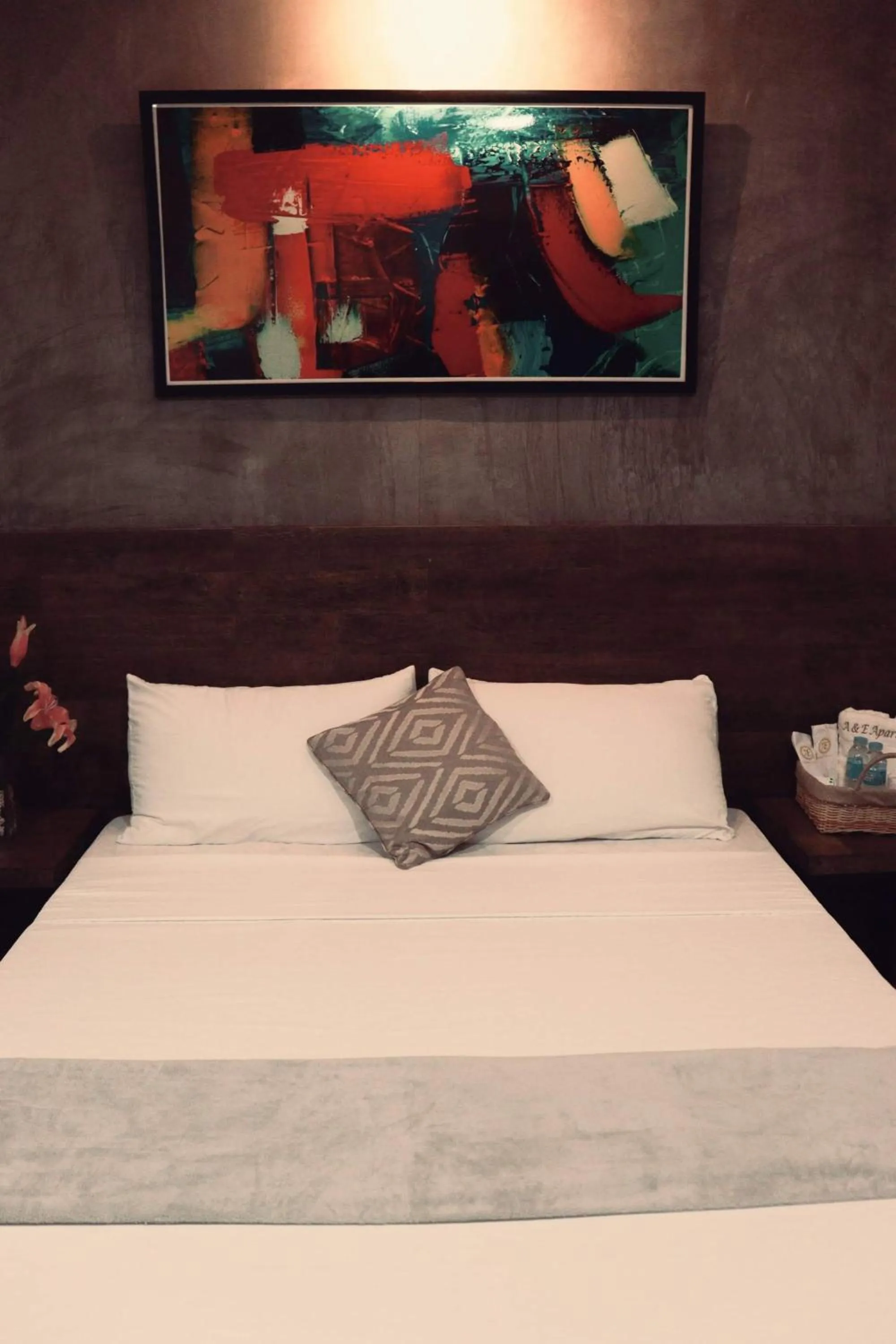 Bed in A&E Apartelle