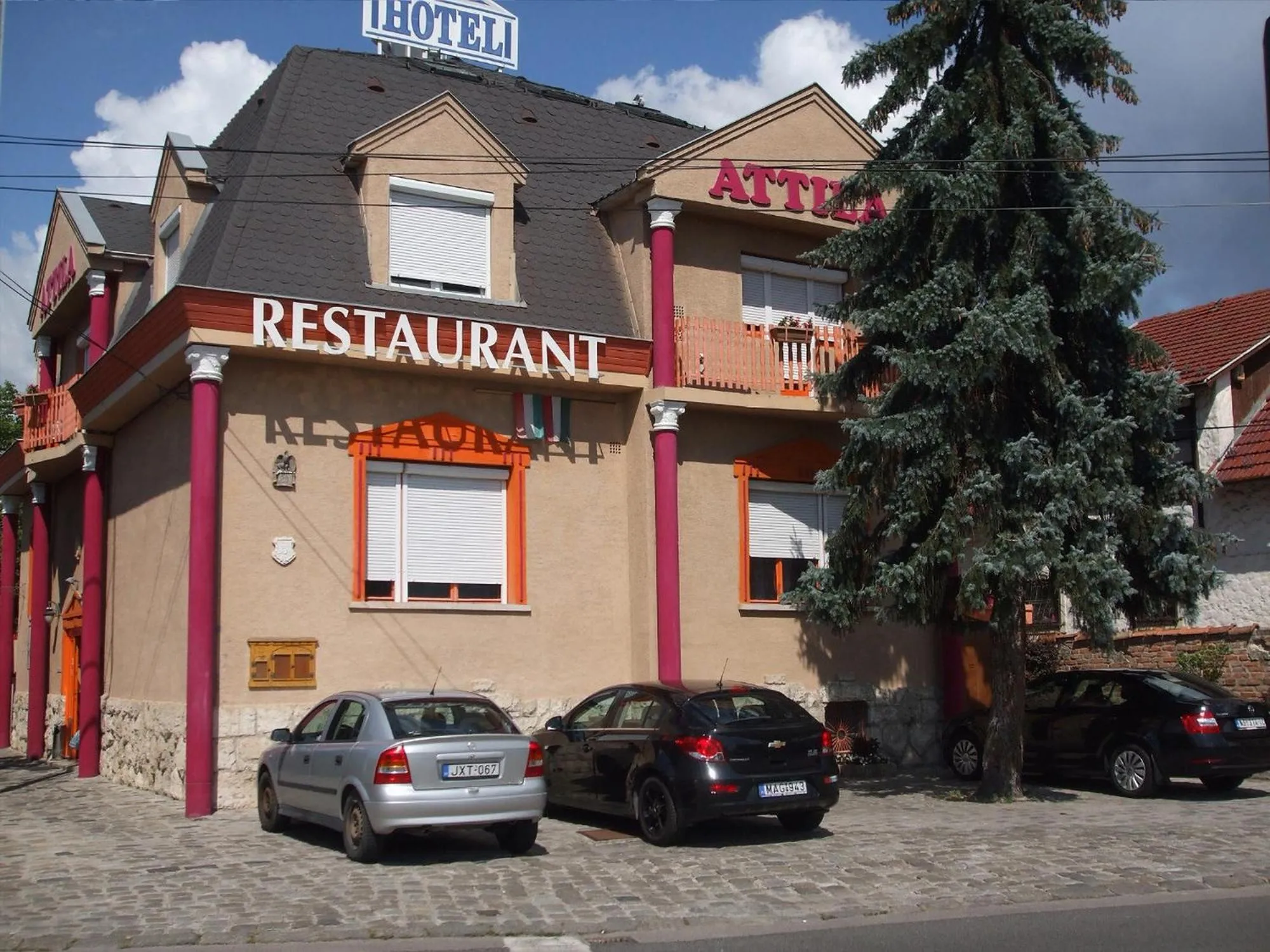 Parking in Attila Hotel Budapest