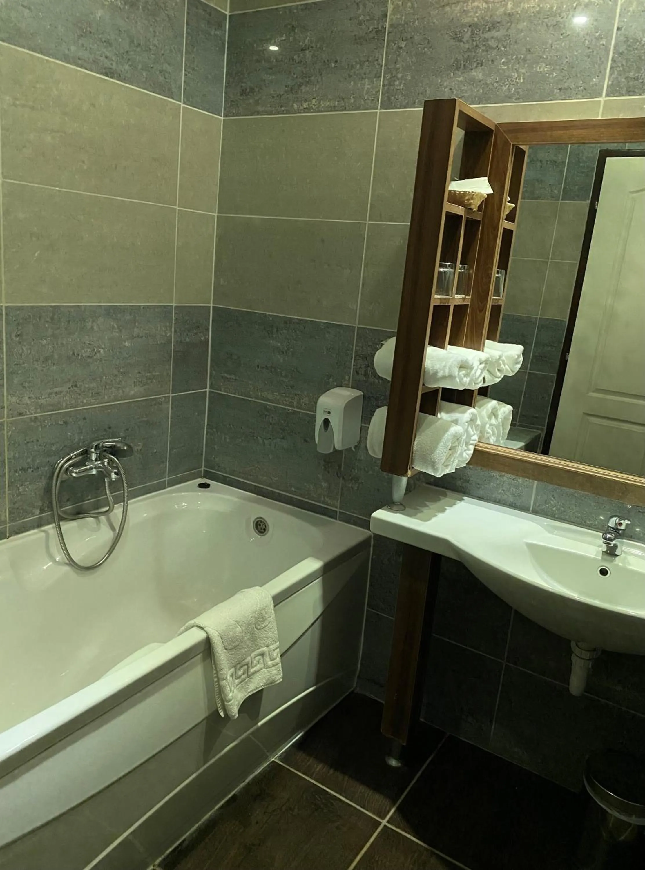 Bathroom in Duna Relax Hotel Ráckeve