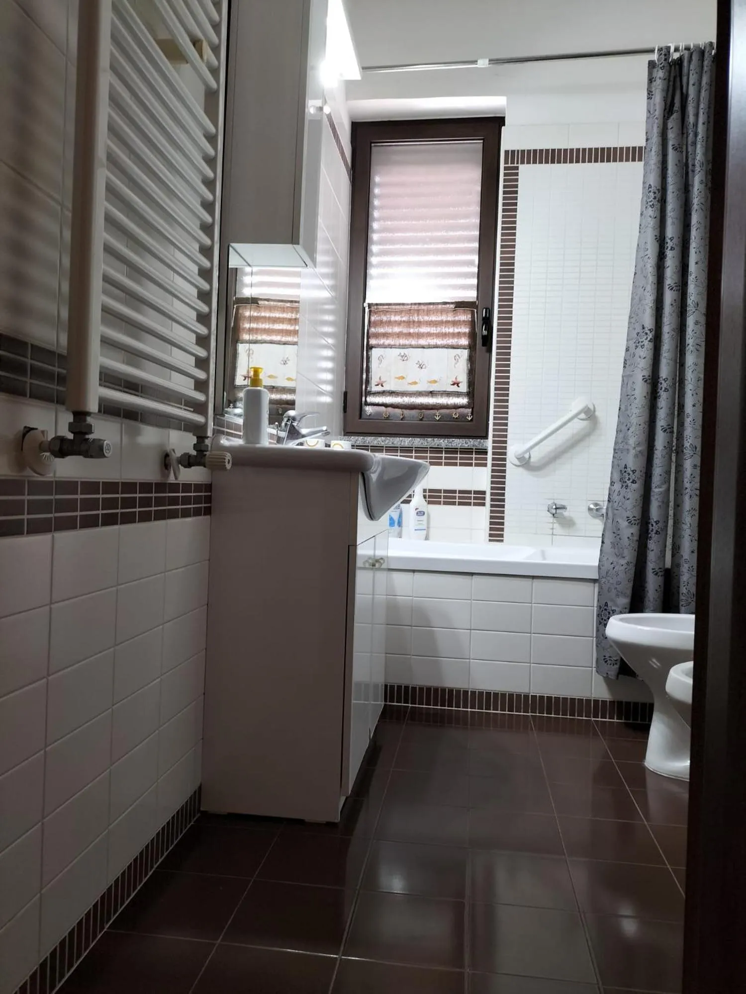 Shower in Tettoeletto Garden Bio