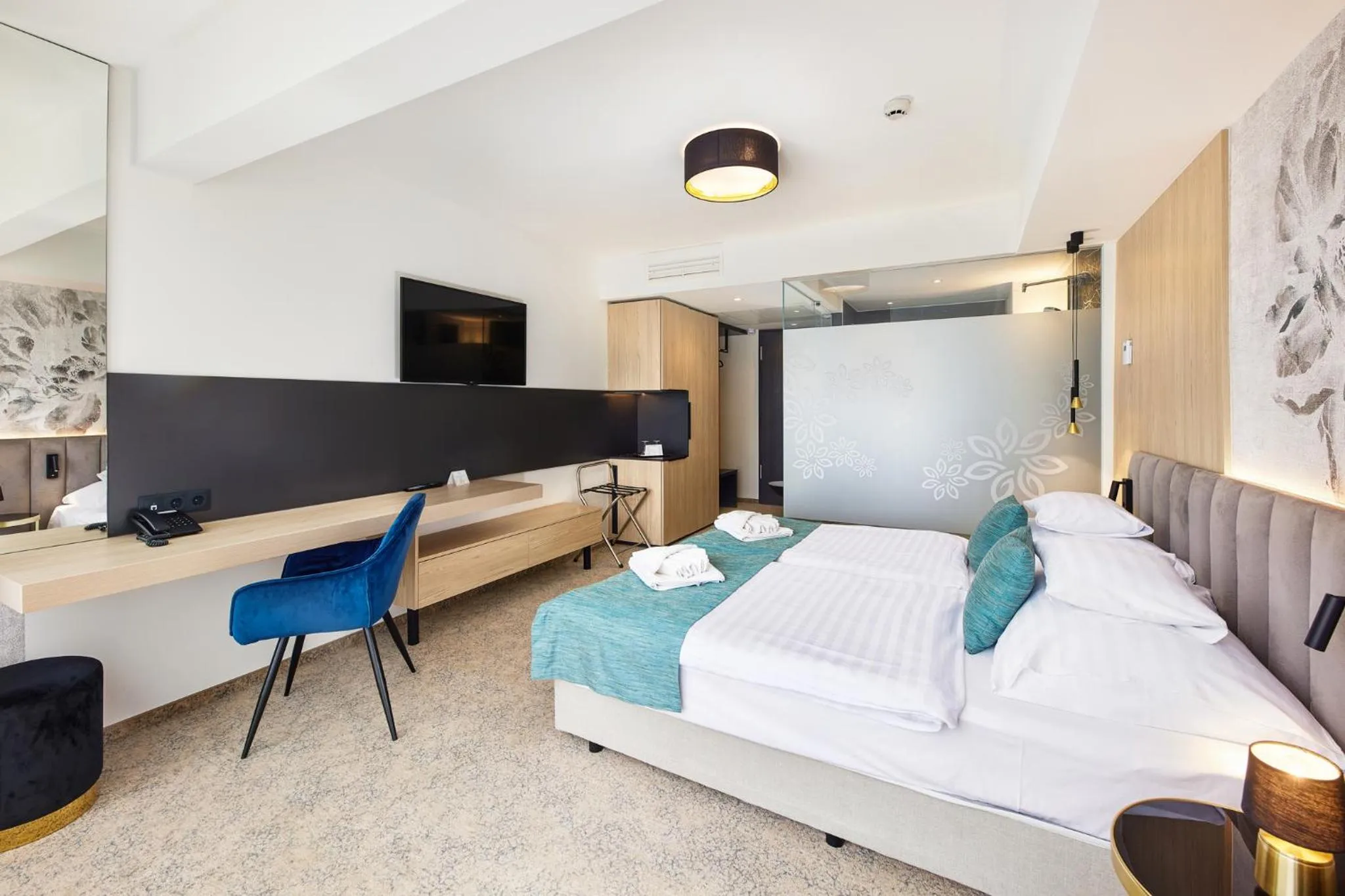 Photo of the whole room, Bed in Sungarden Wellness Hotel Siófok