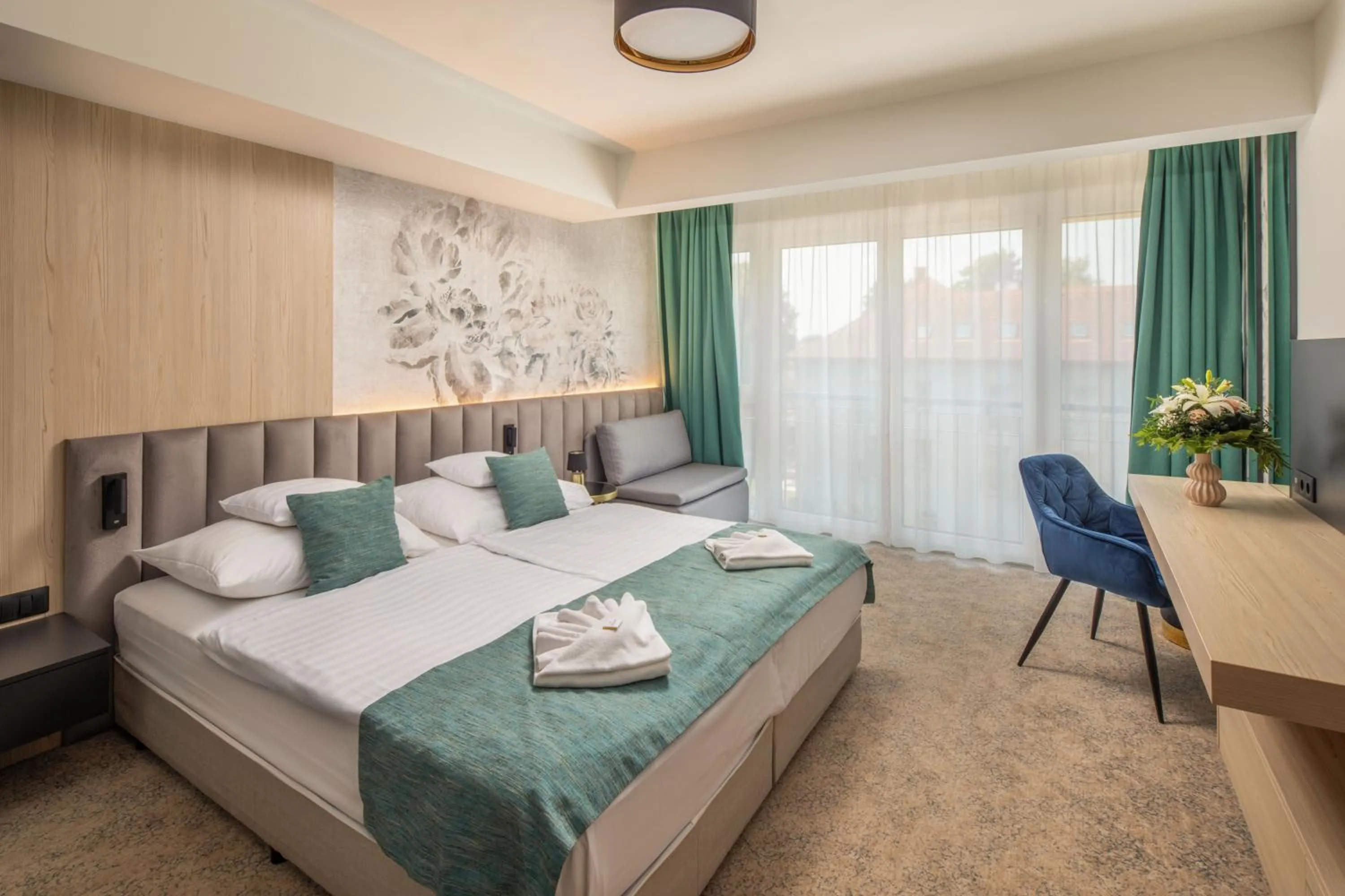 Photo of the whole room, Bed in Sungarden Wellness Hotel Siófok