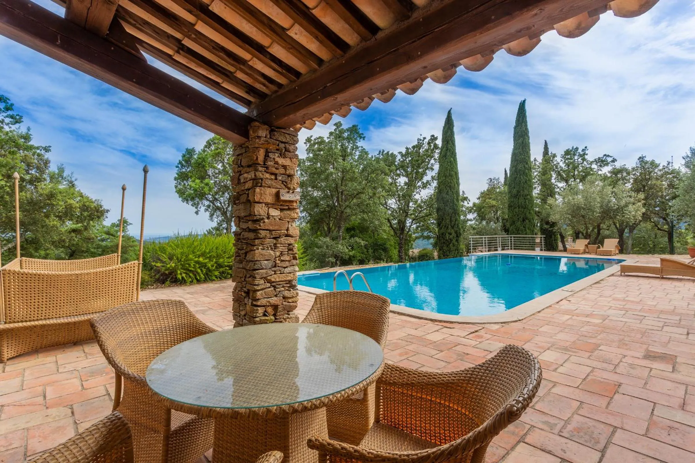 Swimming pool in Domaine des Chênes de la Galline
