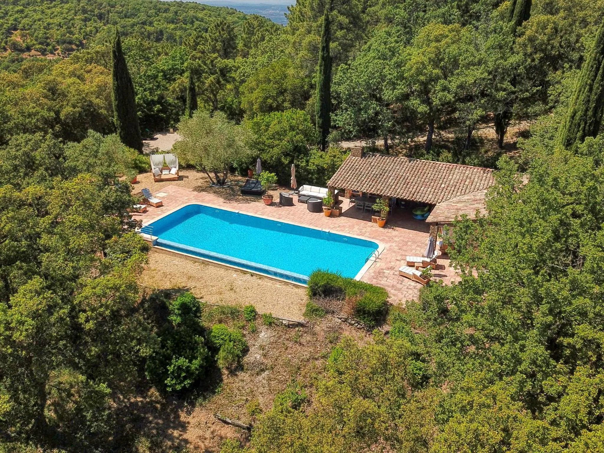 Bird's eye view in Domaine des Chênes de la Galline