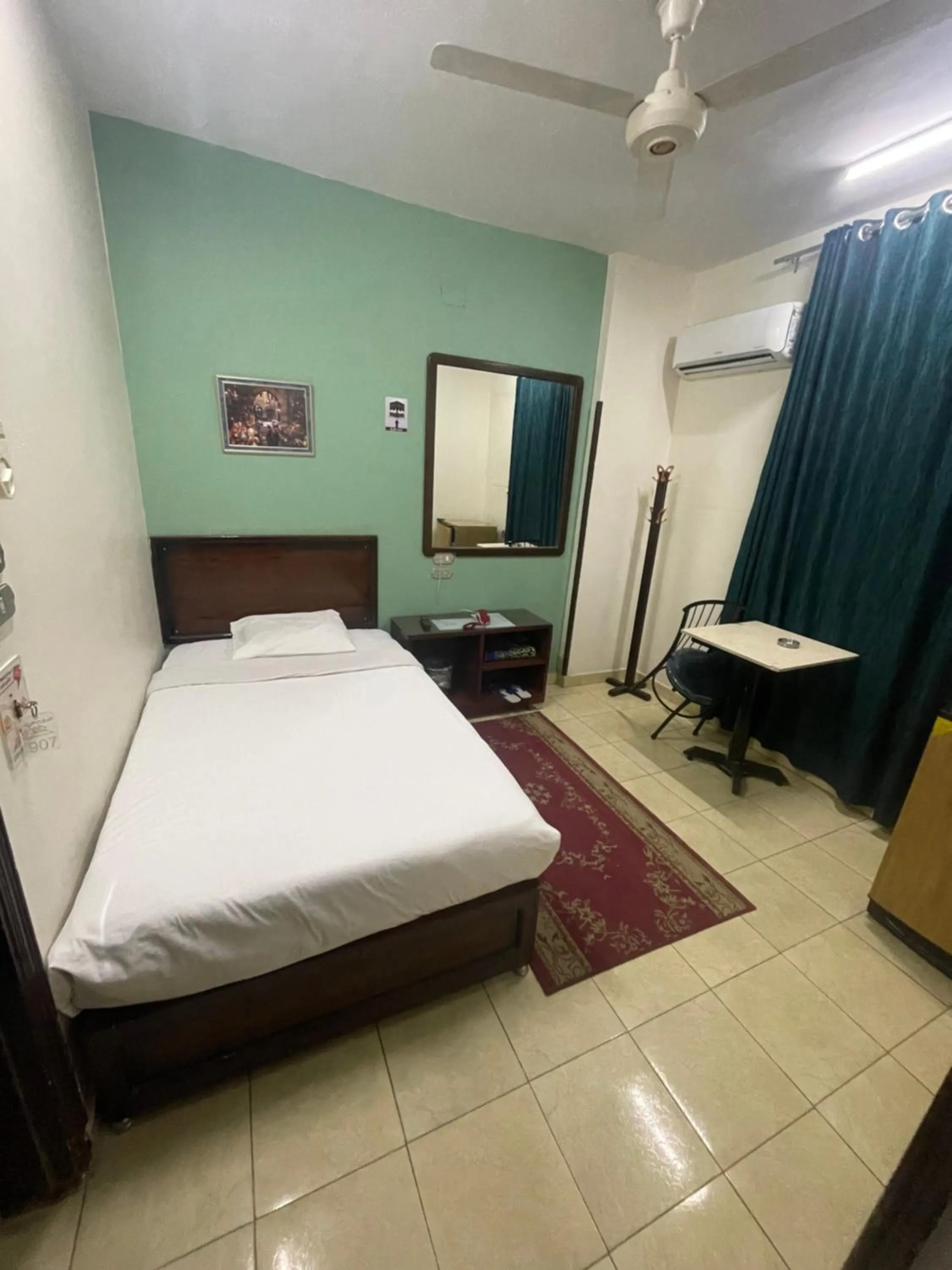 Photo of the whole room, Bed in Grand Hotel Qena