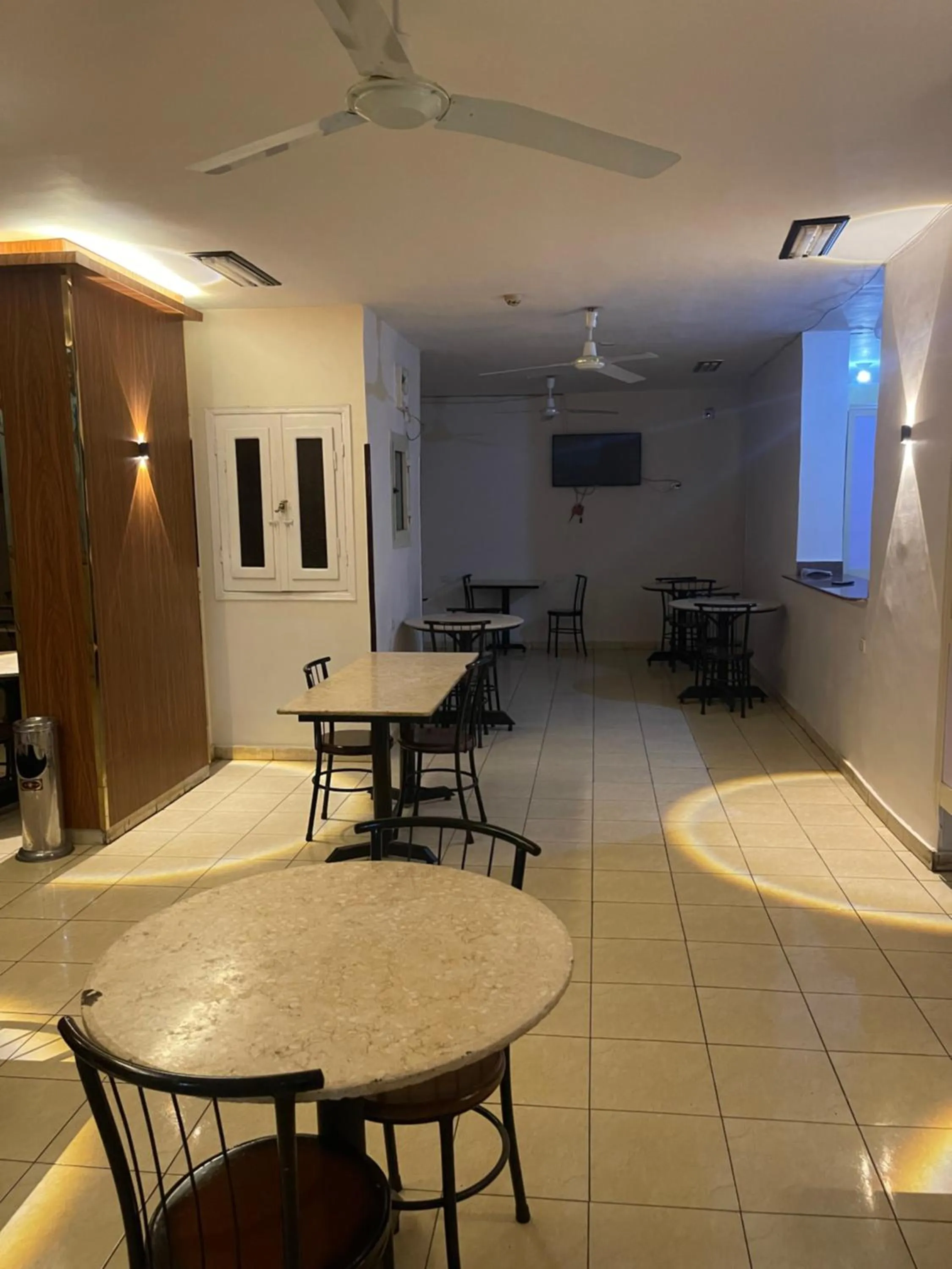 Restaurant/places to eat in Grand Hotel Qena