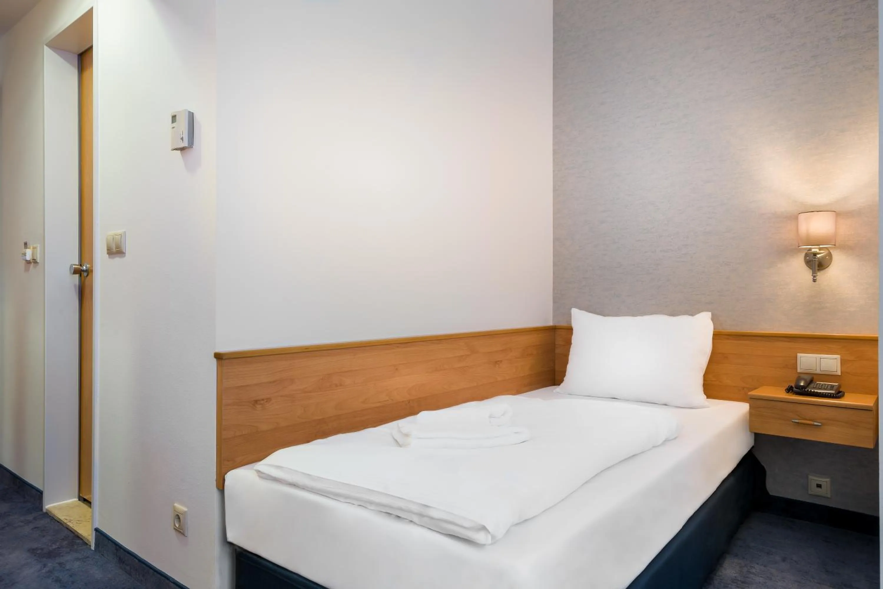 Photo of the whole room in Hotel Golden Park Budapest