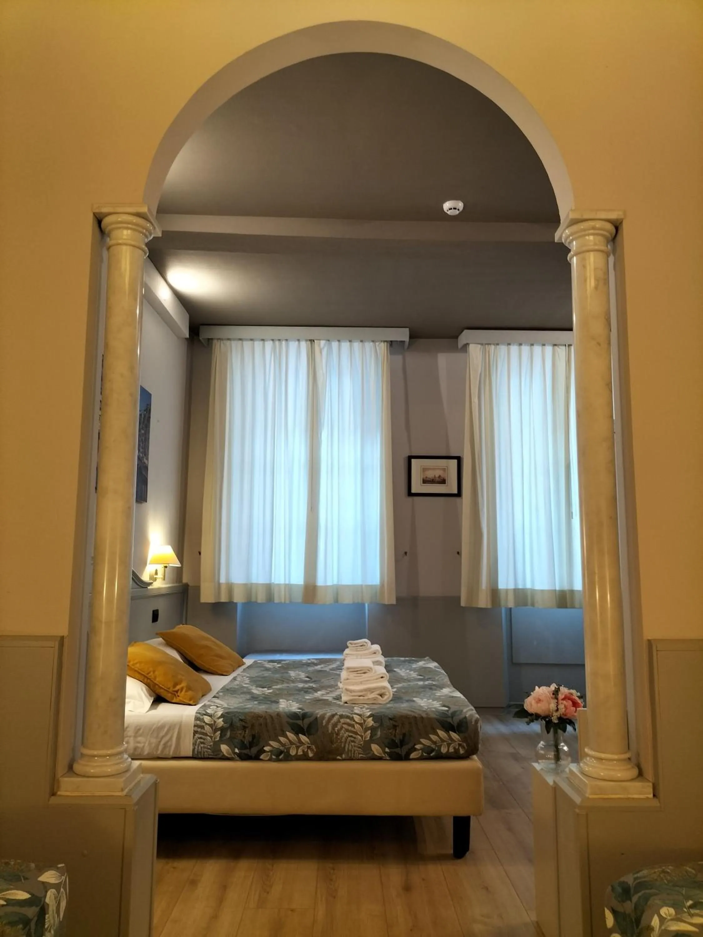 Bed in Hotel Camilla Firenze
