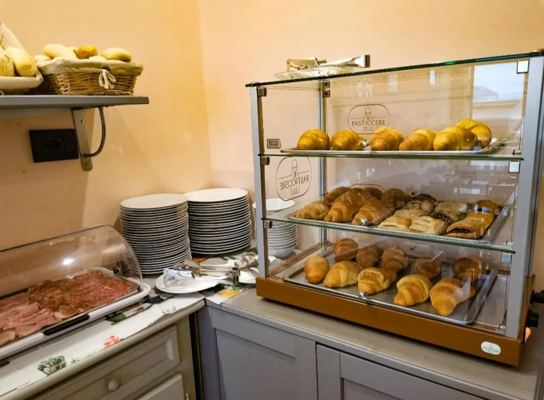 Breakfast in Hotel Camilla Firenze