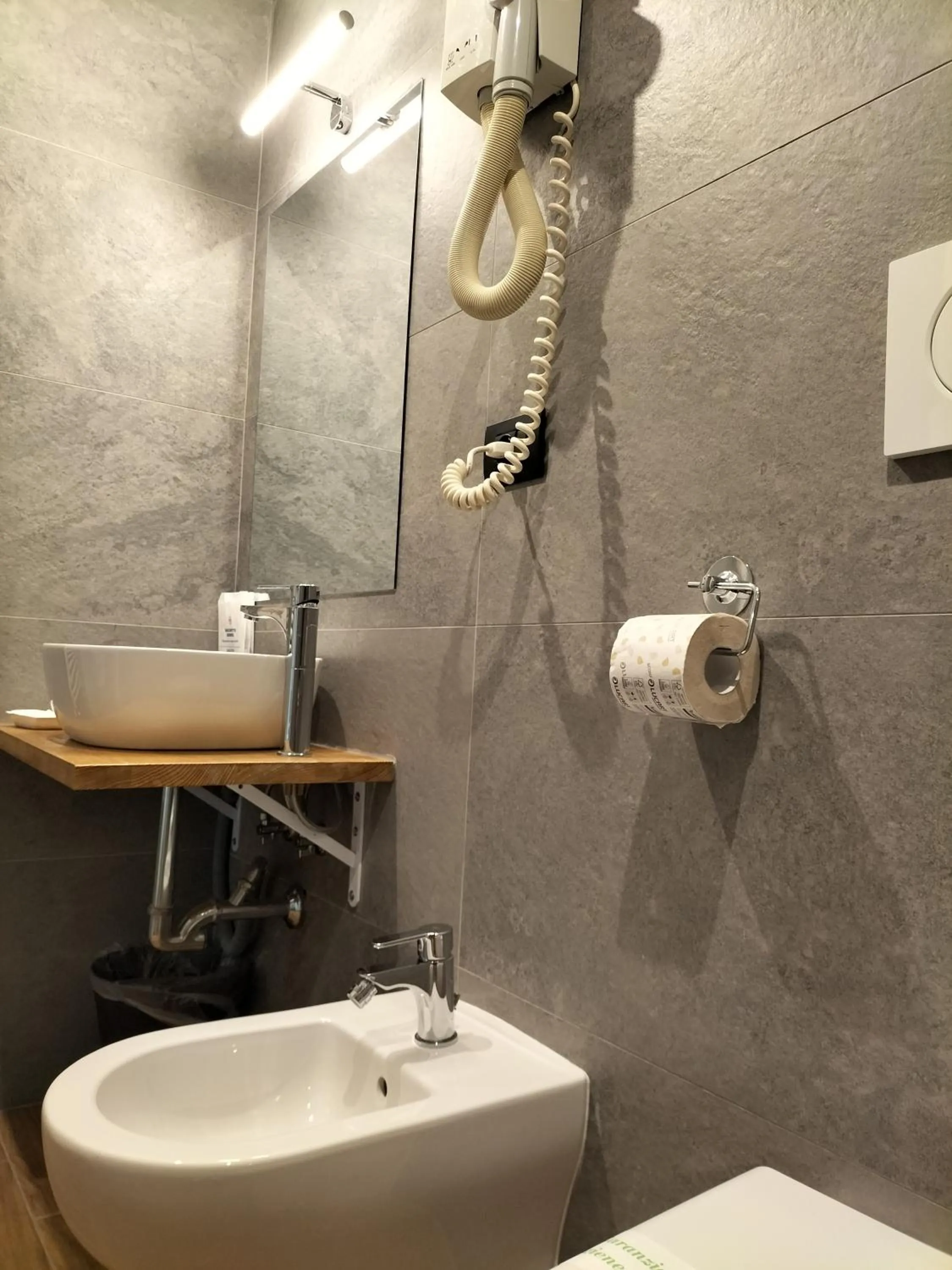 Bathroom in Hotel Camilla Firenze