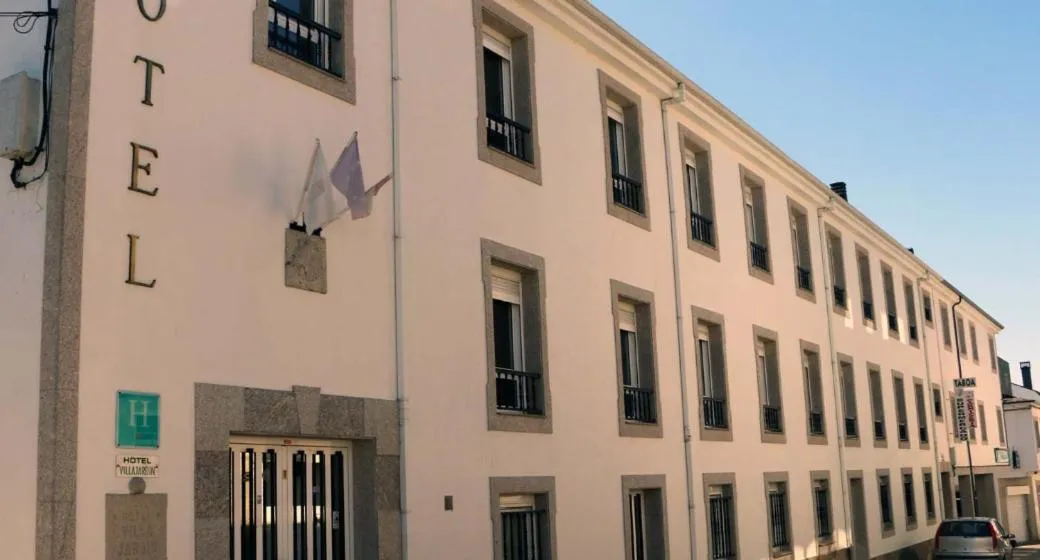 Property building in Hotel Villa Jardín
