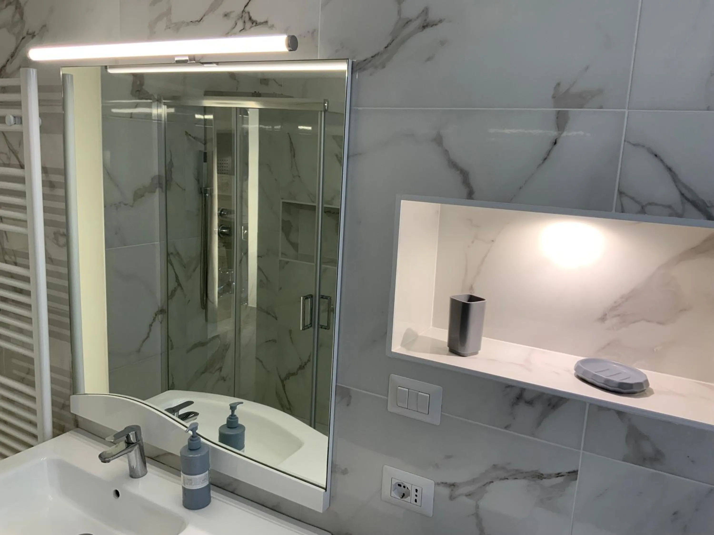 Shower in Villa Kinga