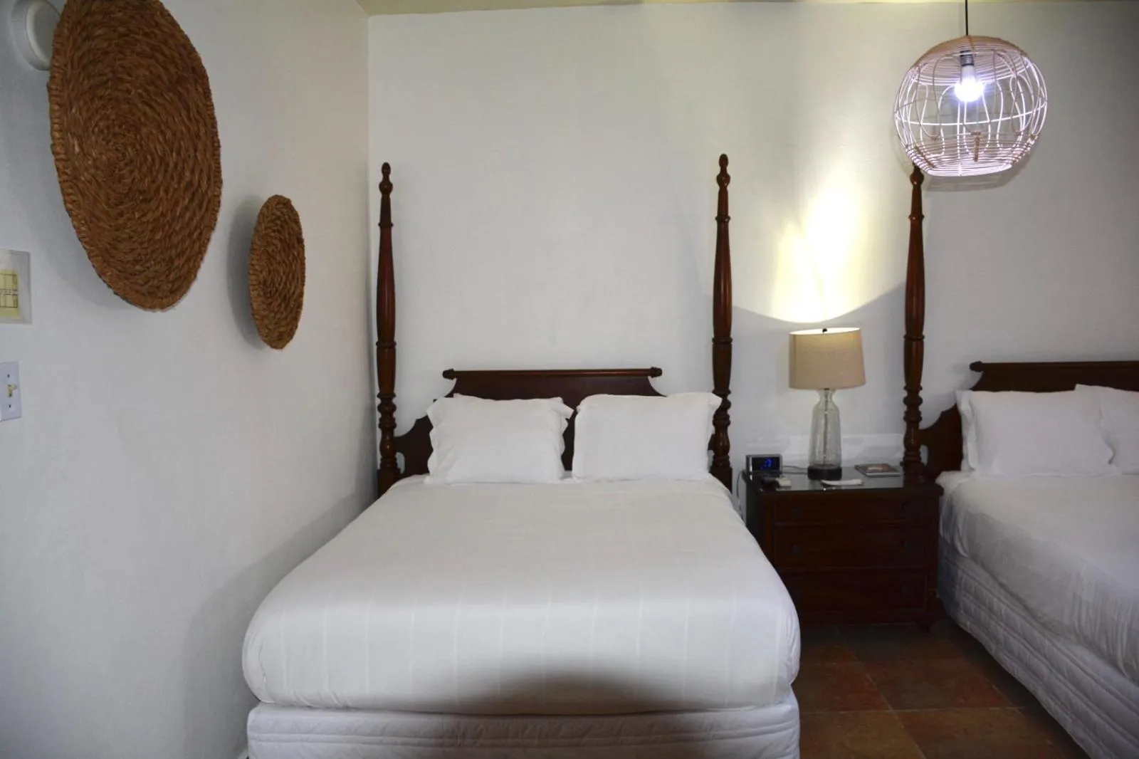 Bedroom, Bed in Turtle Bay Inn