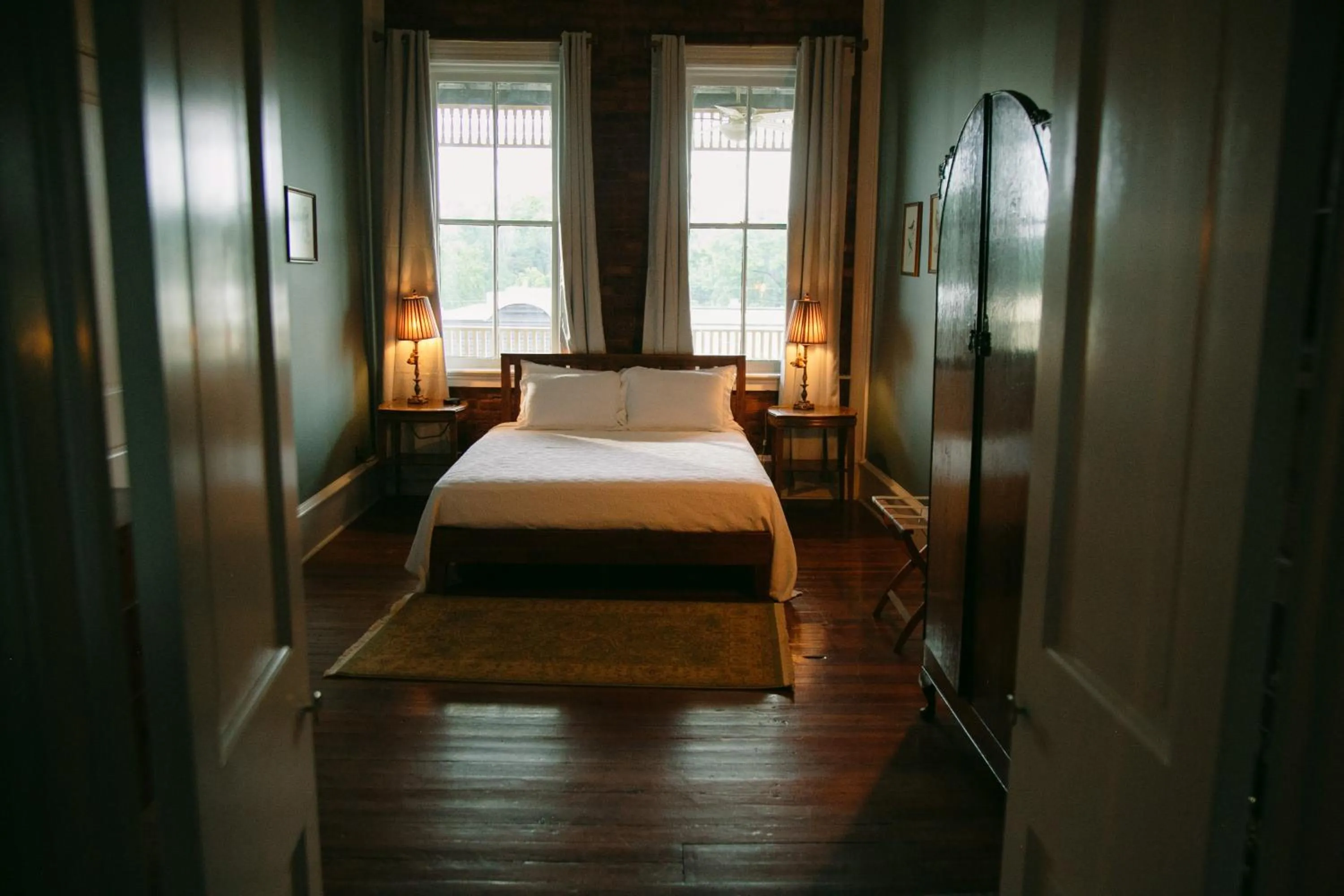 Bedroom, Bed in The Grand Hotel