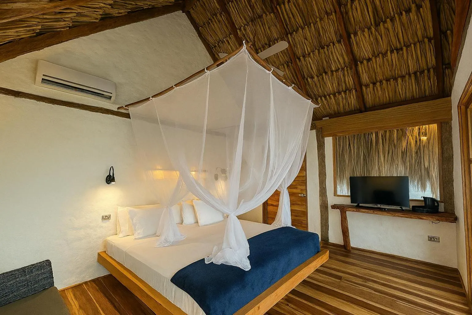 Bed in RCH LUXURY HOTEL & POOL