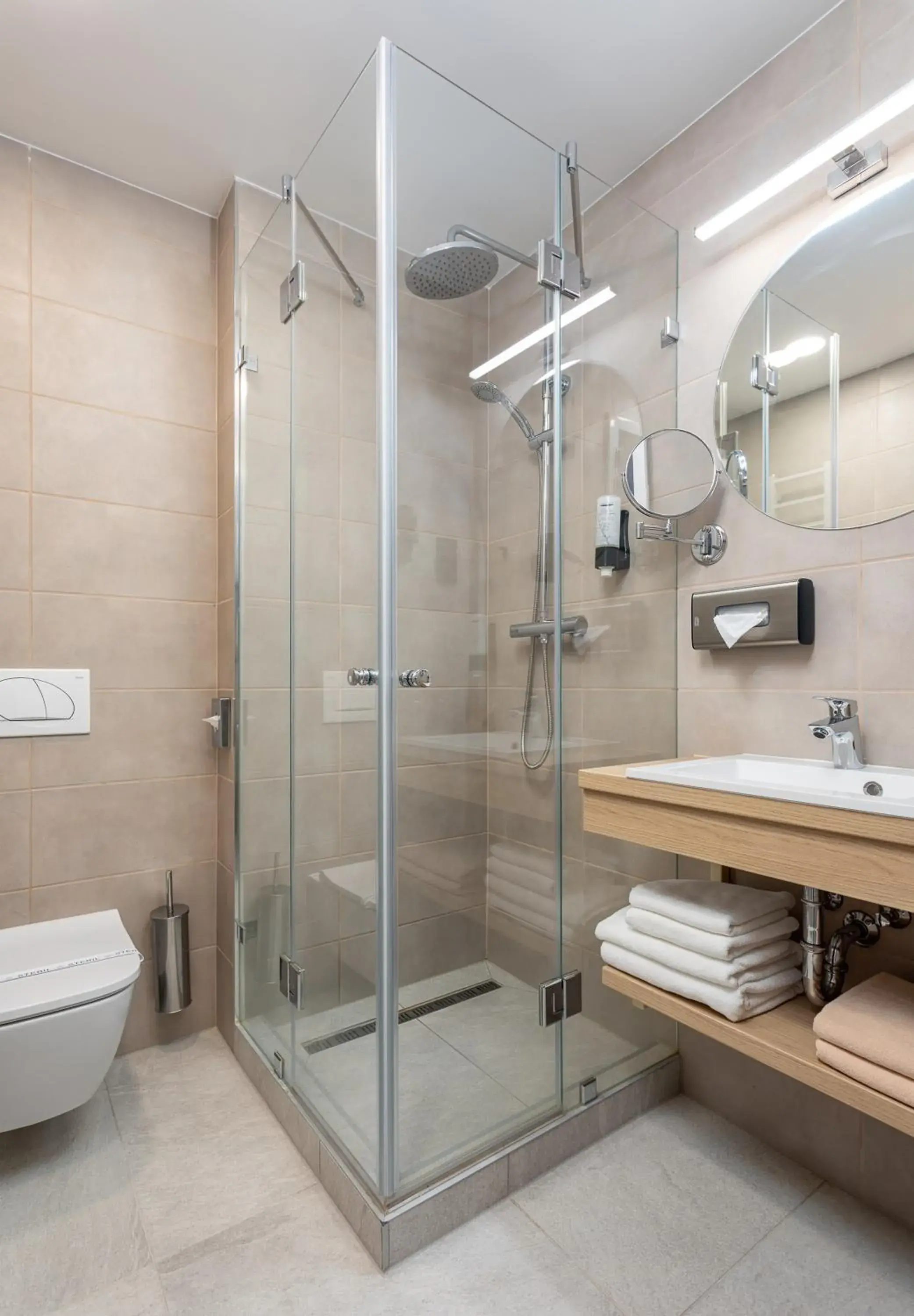 Superior Double Room in Hunguest Hotel Flóra Superior Double Room in Hunguest Hotel Flóra