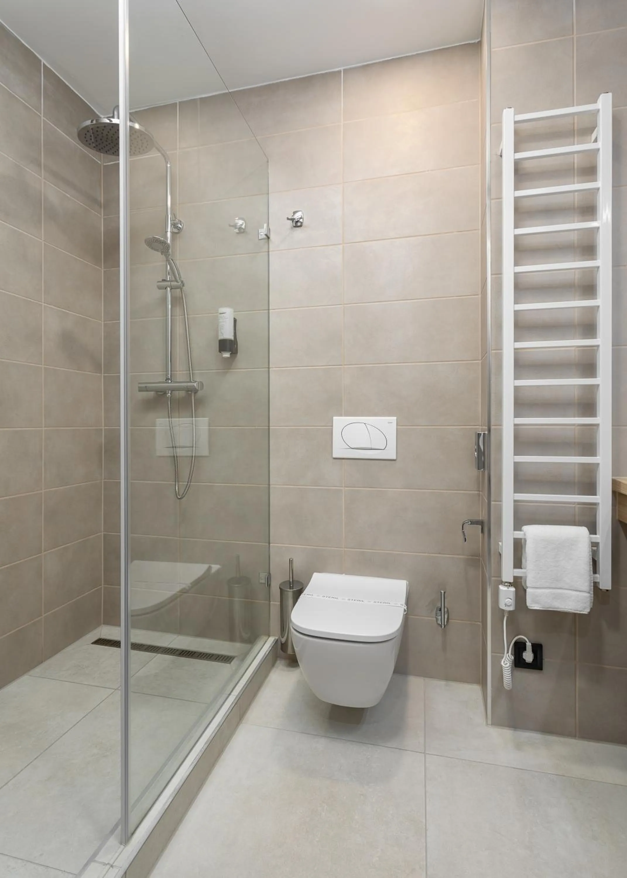 Shower in Hunguest Hotel Flóra