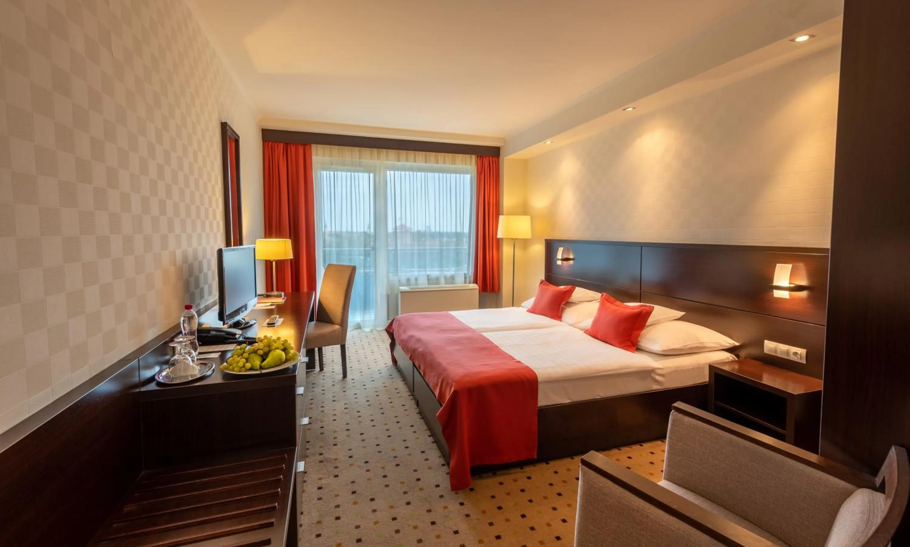 Bedroom, Bed in Hunguest Hotel Gyula