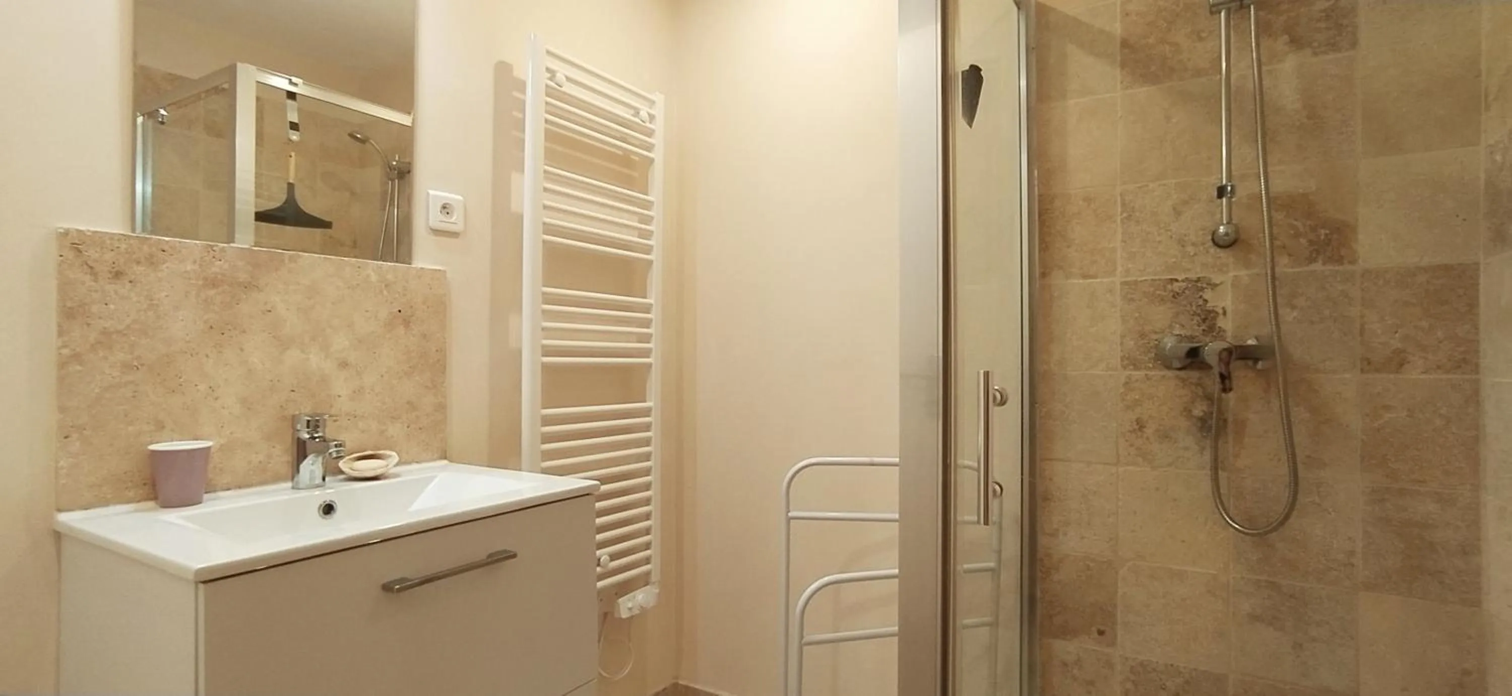 Bathroom in Au bord du verdus