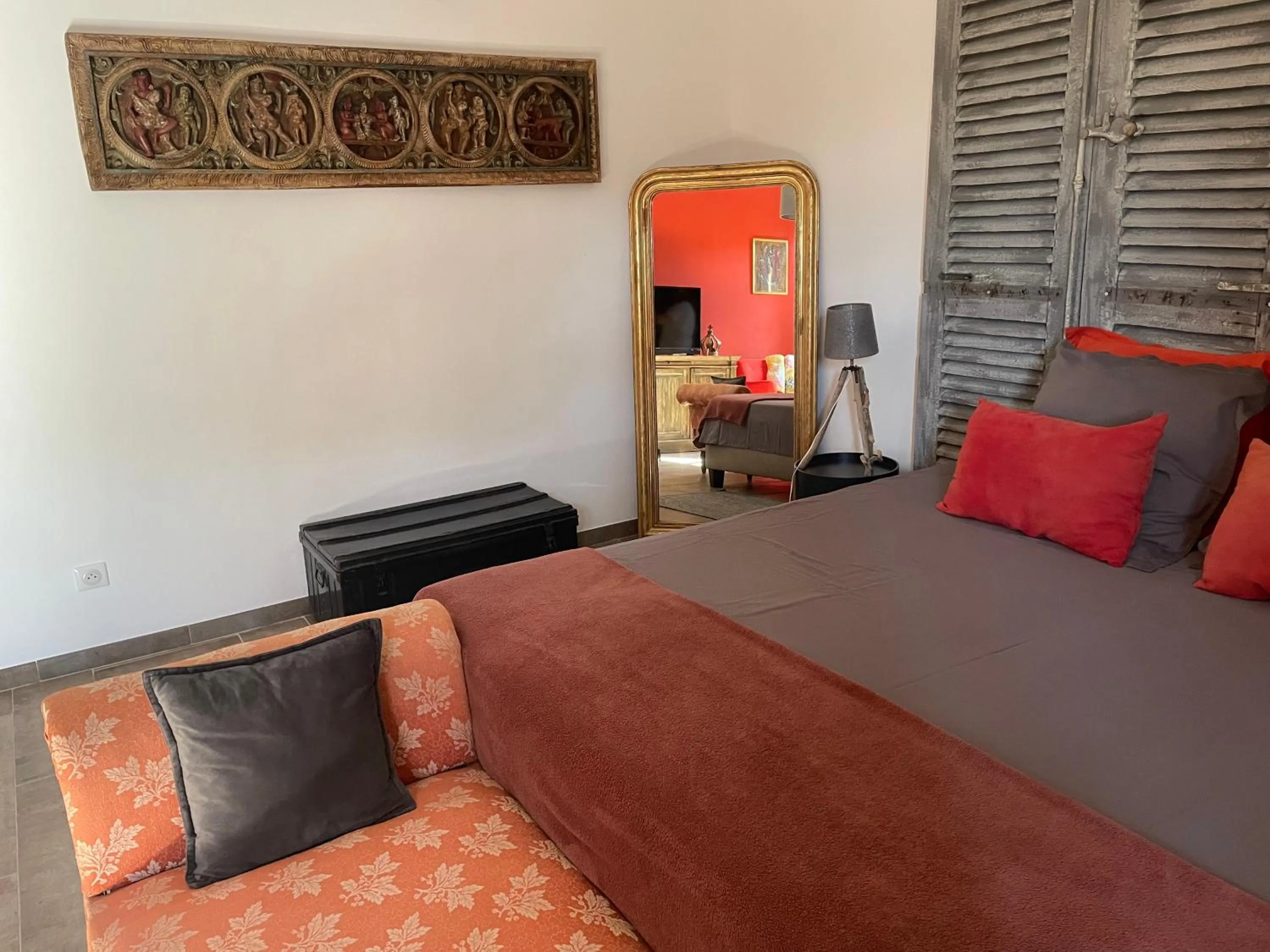 Bedroom, Bed in Côté Dentelles