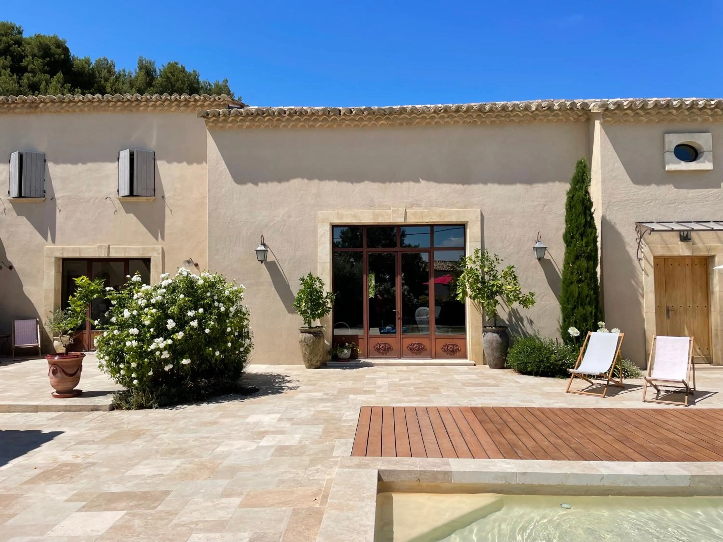 Property building in Côté Dentelles
