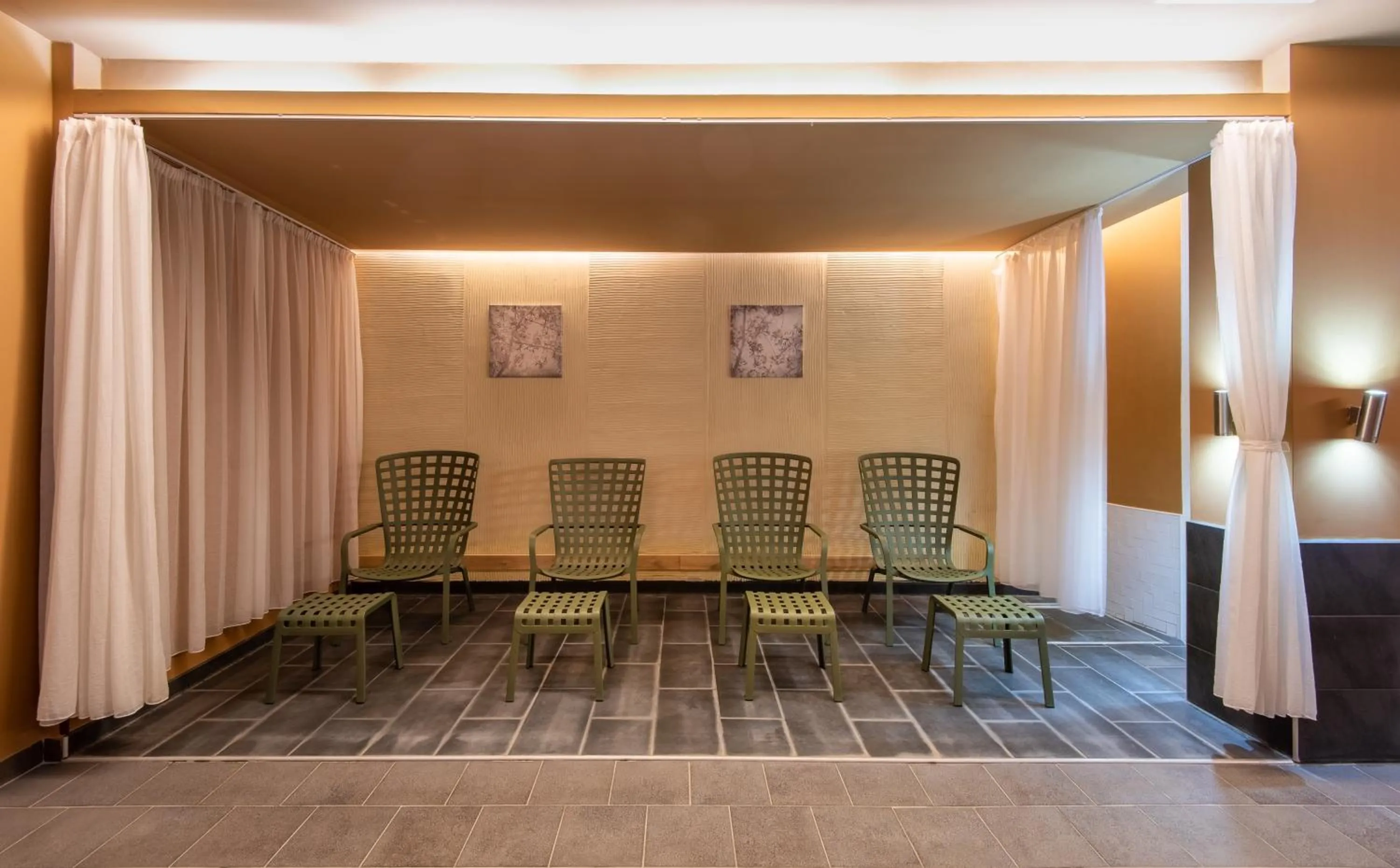 Spa and wellness centre/facilities in Hunguest Szeged - ex Forrás