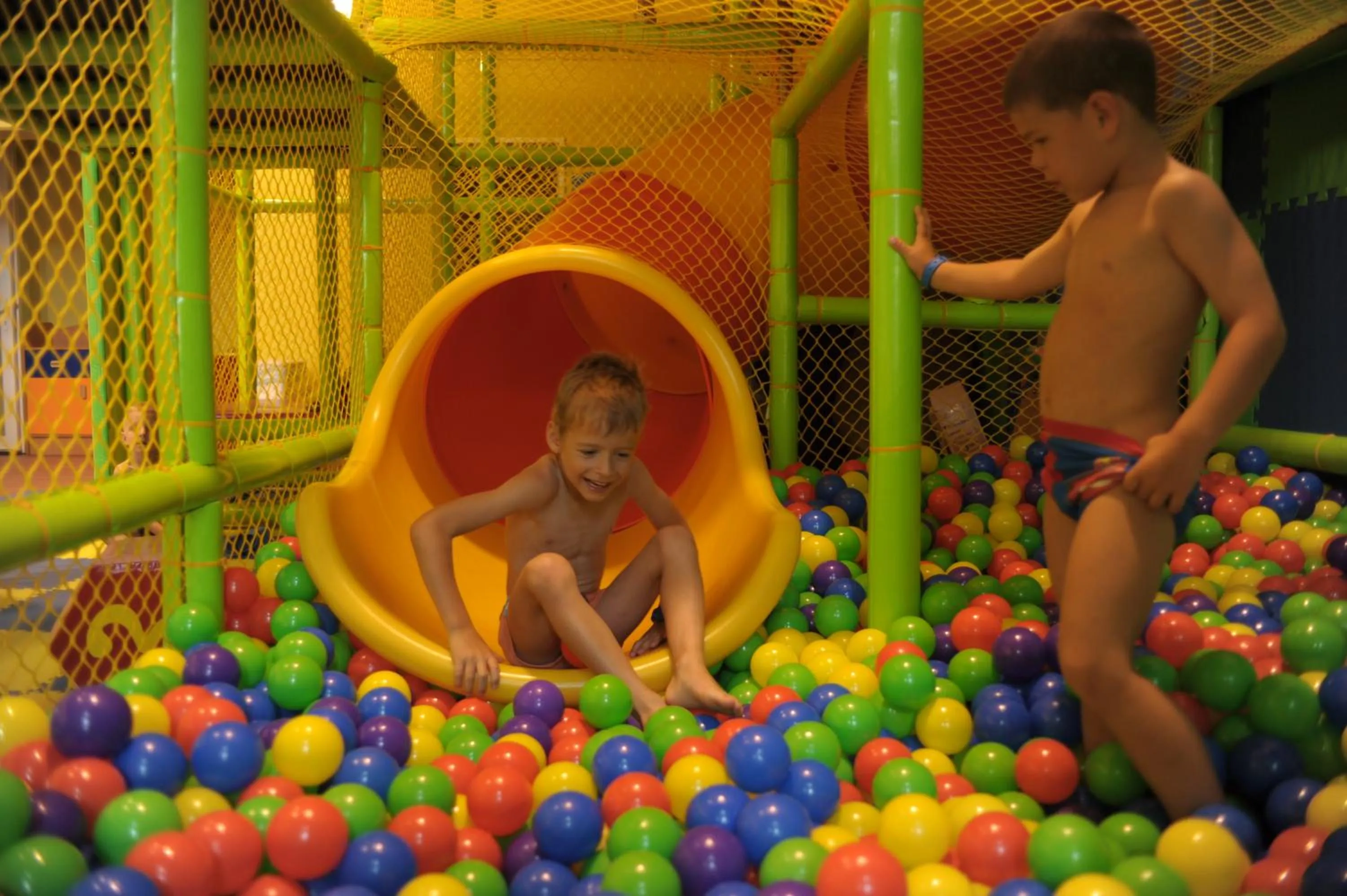 Children play ground in Hunguest Szeged - ex Forrás