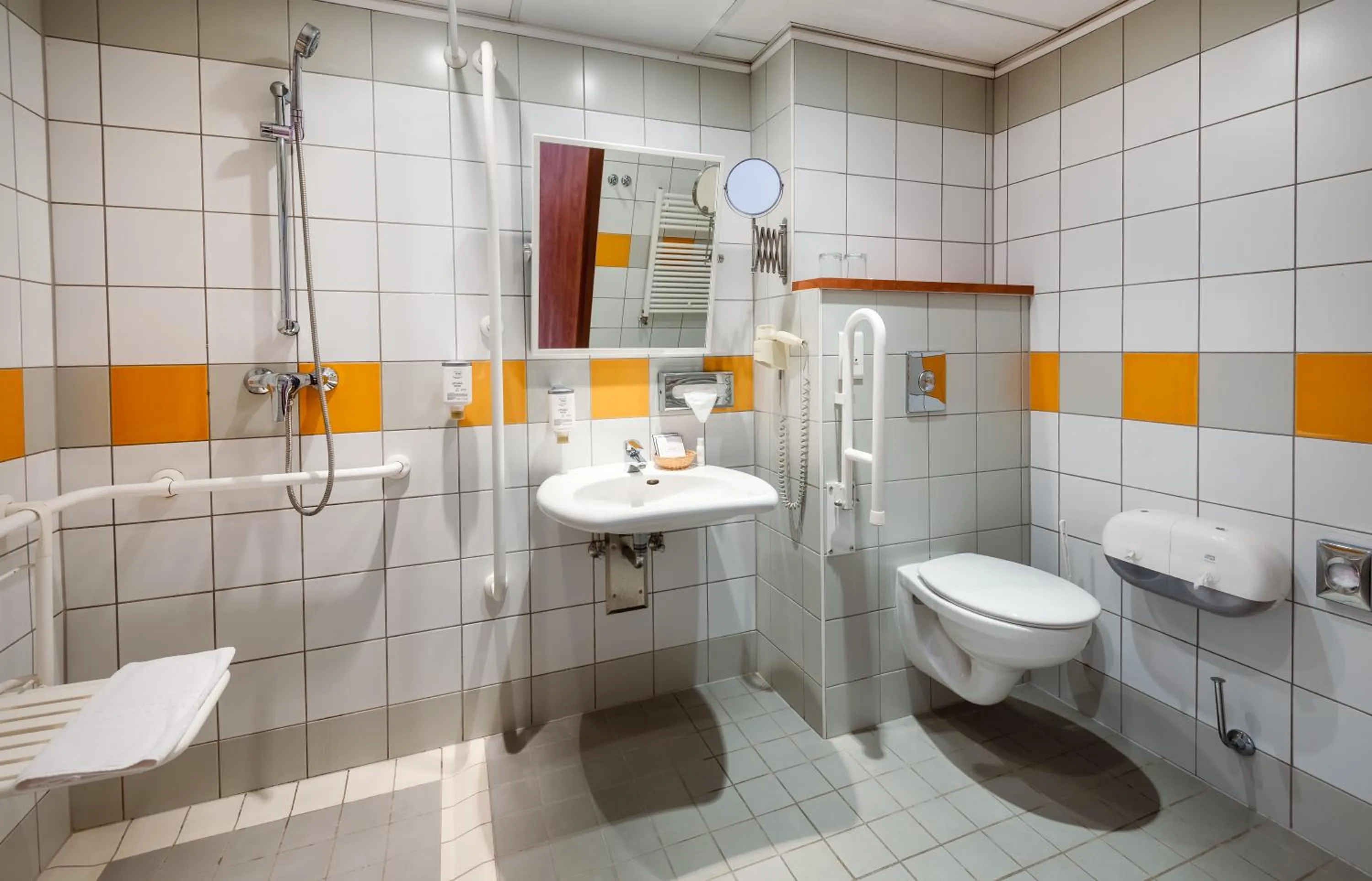 Shower in Hunguest Hotel Pelion