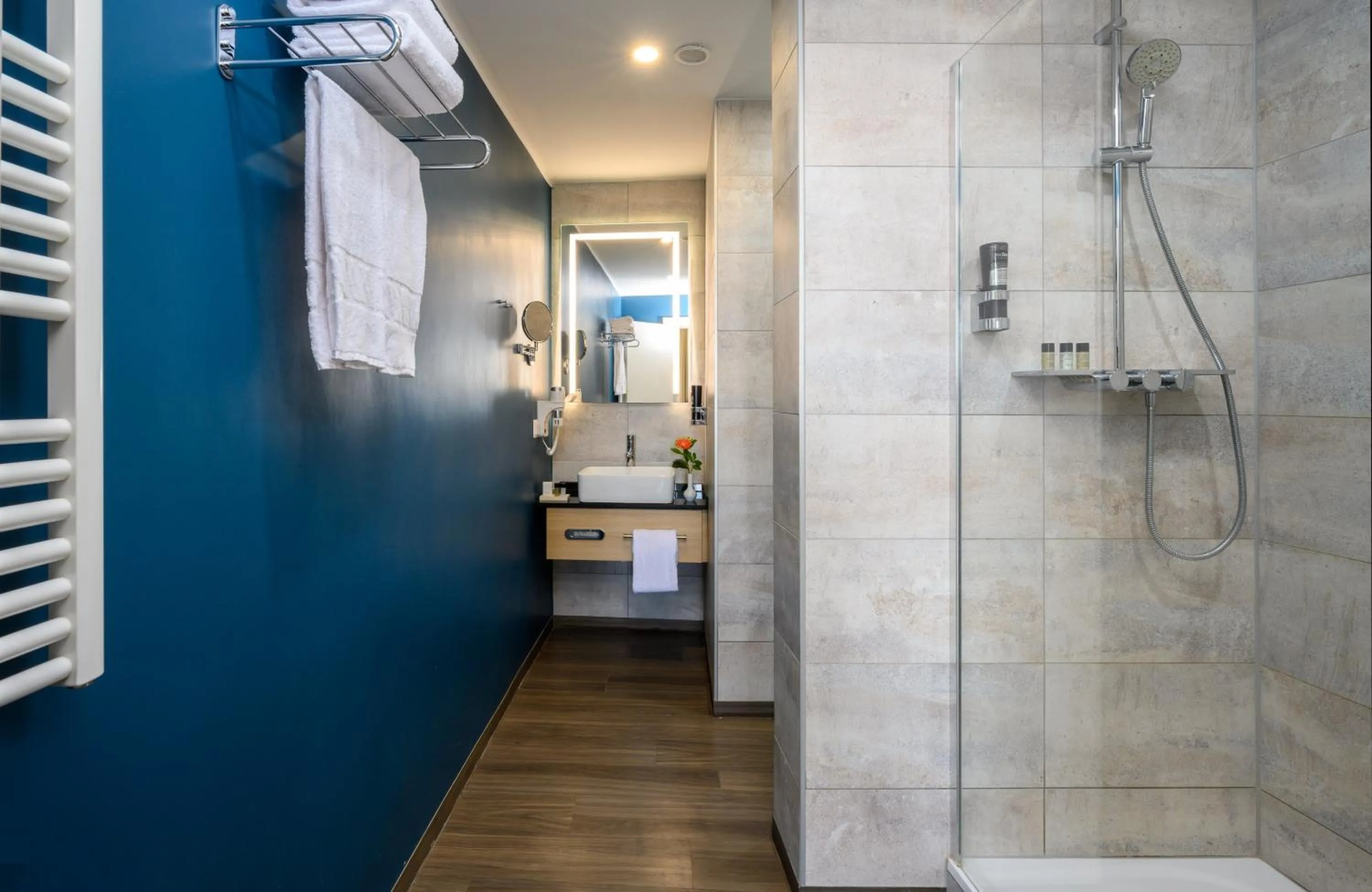 Bathroom in Leonardo Hotel Budapest