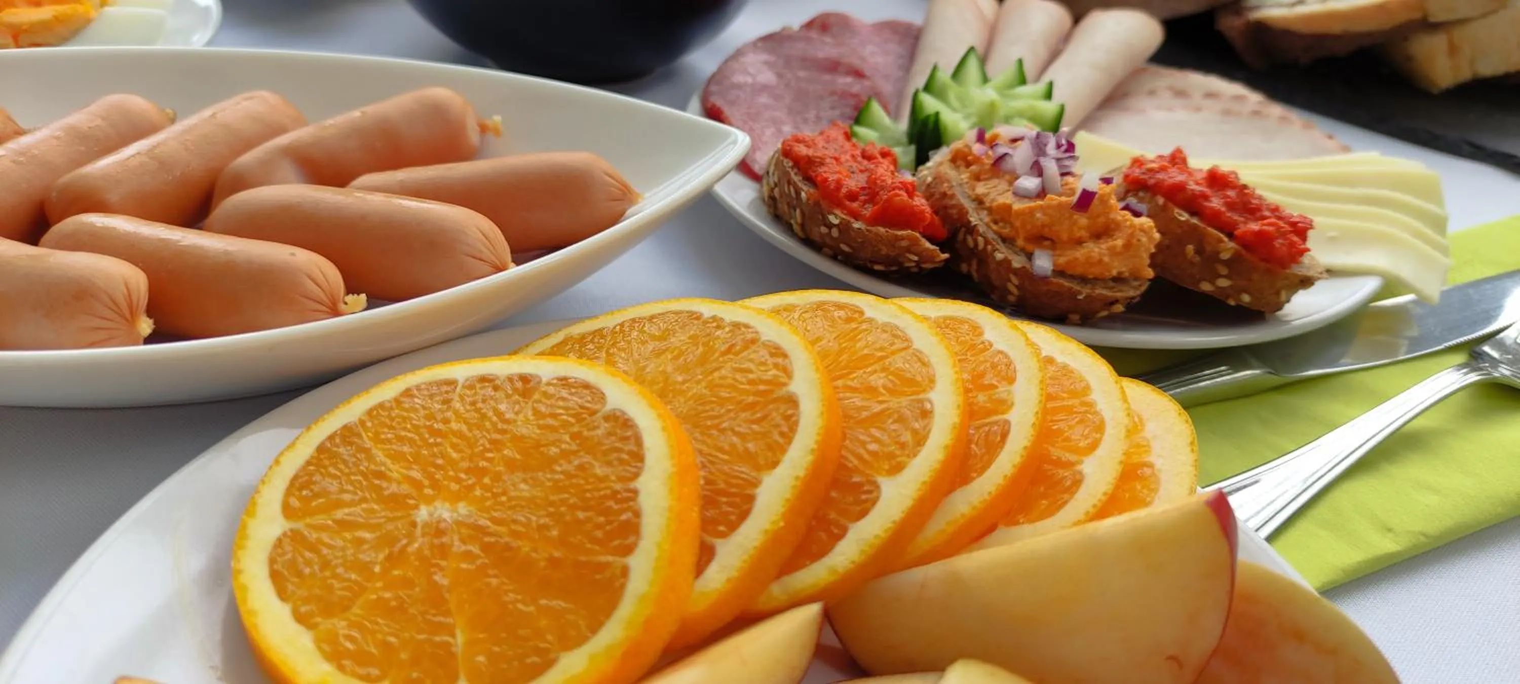 Breakfast in Budapest Csaszar Hotel