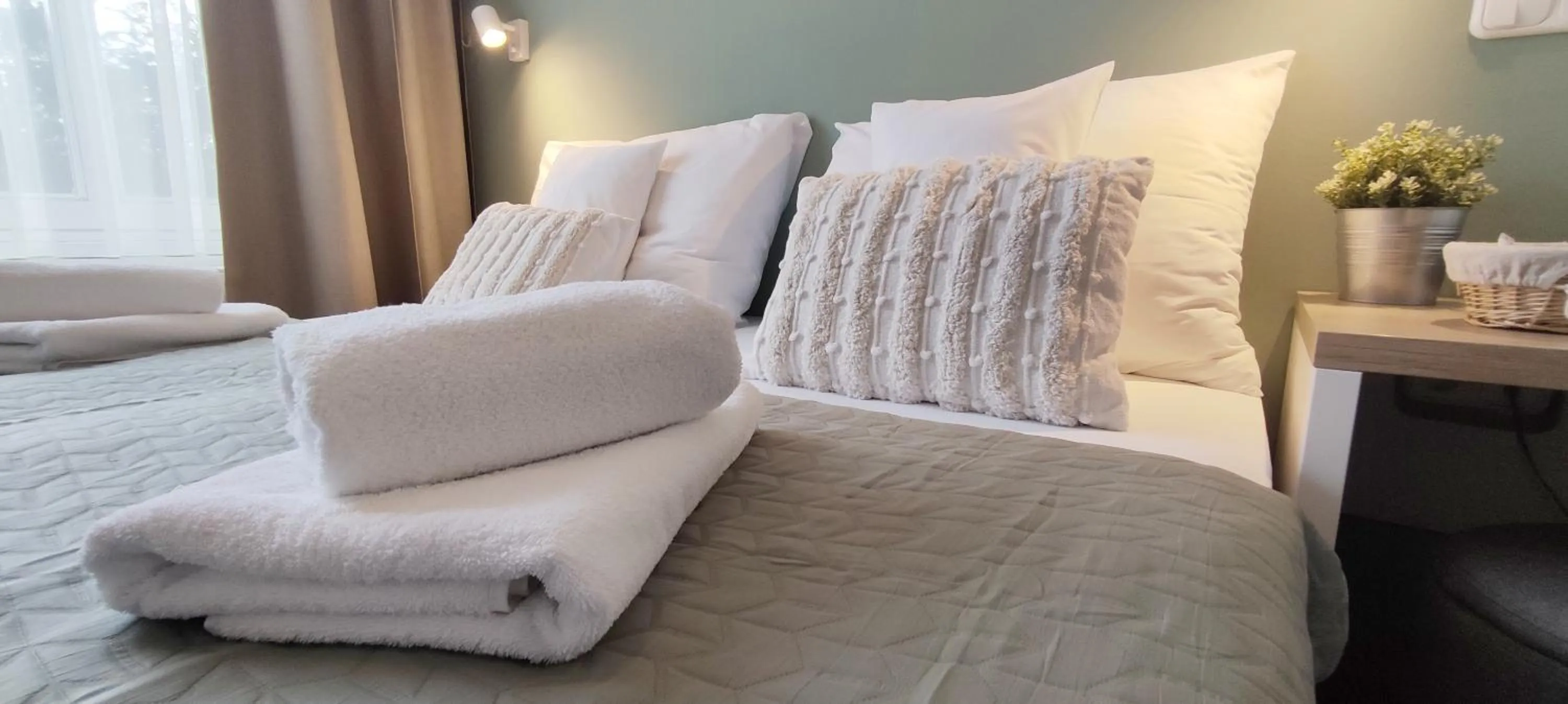 Bed in Budapest Csaszar Hotel