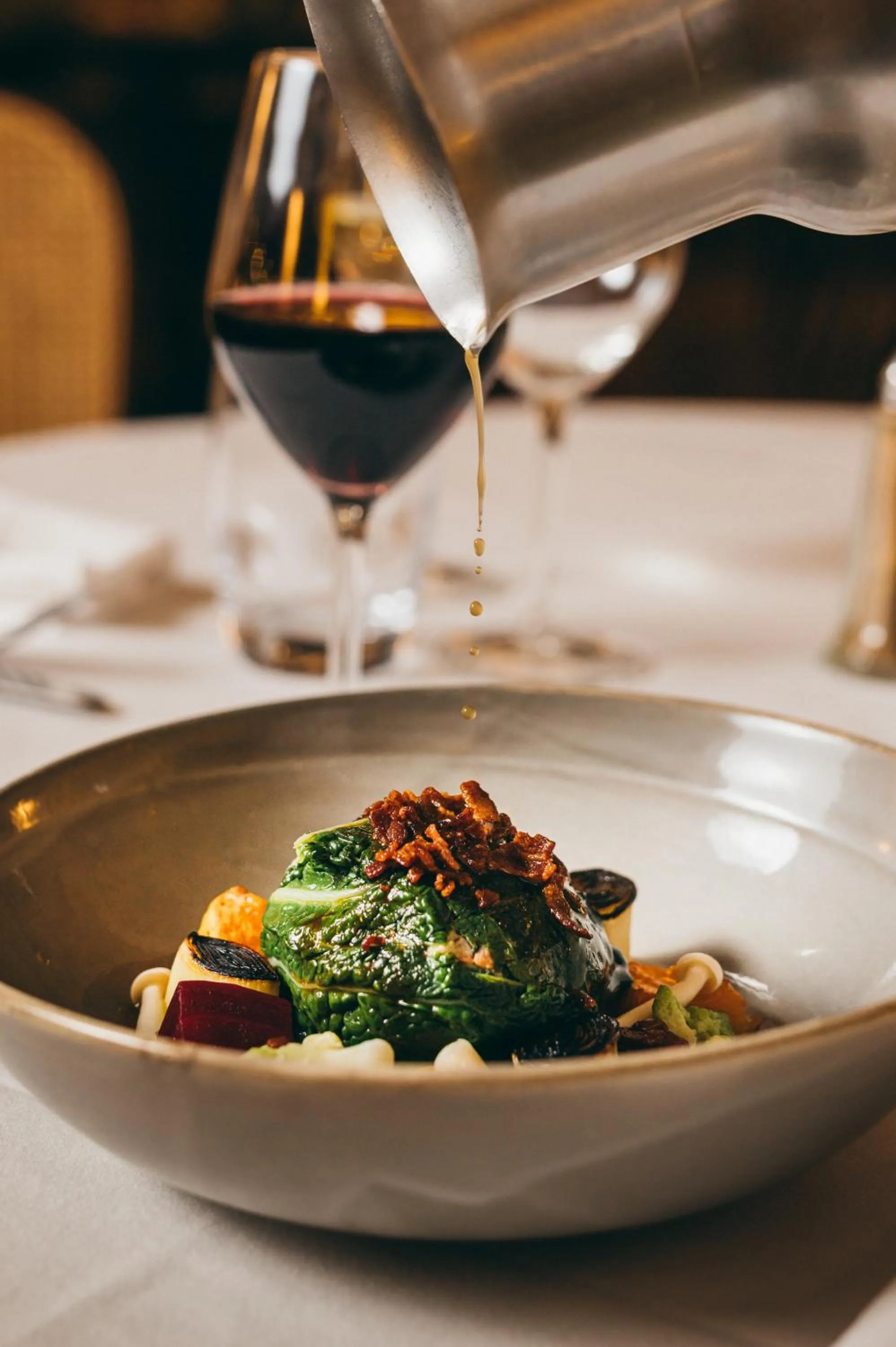 Restaurant/places to eat in Auberge du Rédier - Logis Hôtels