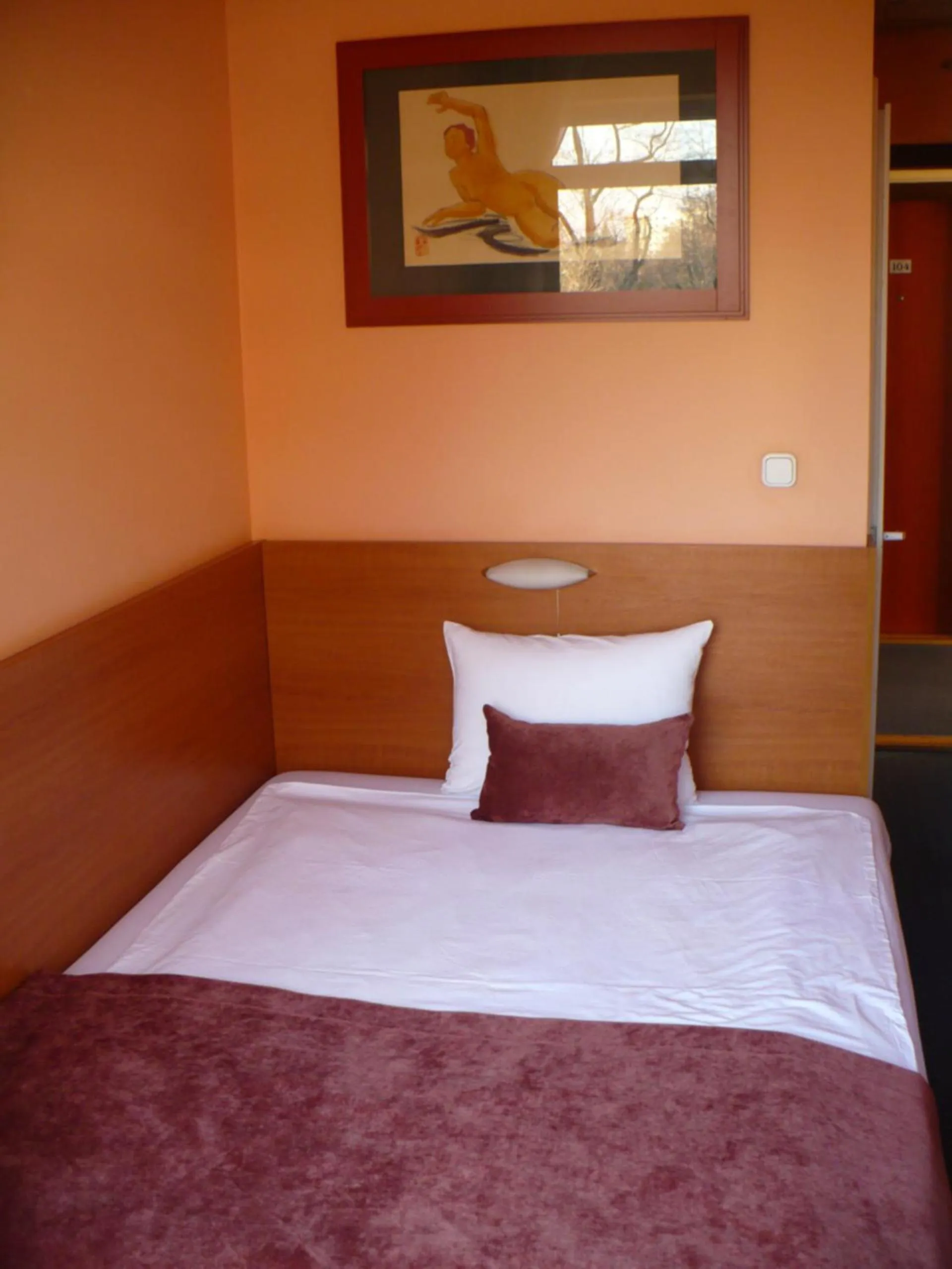 Bed in Hotel Luna Budapest