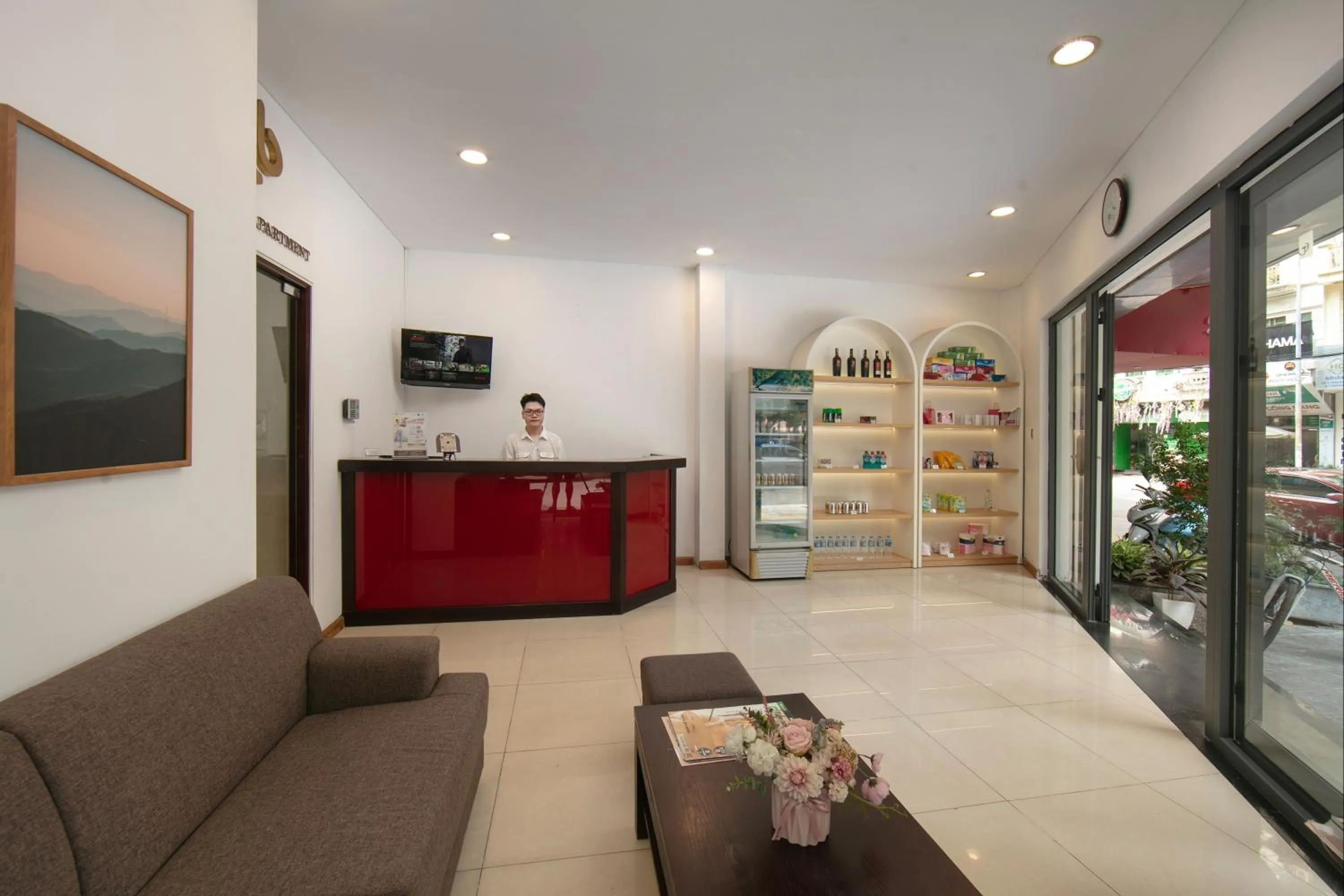 HB Serviced Apartment - 12 Trần Quý Kiên