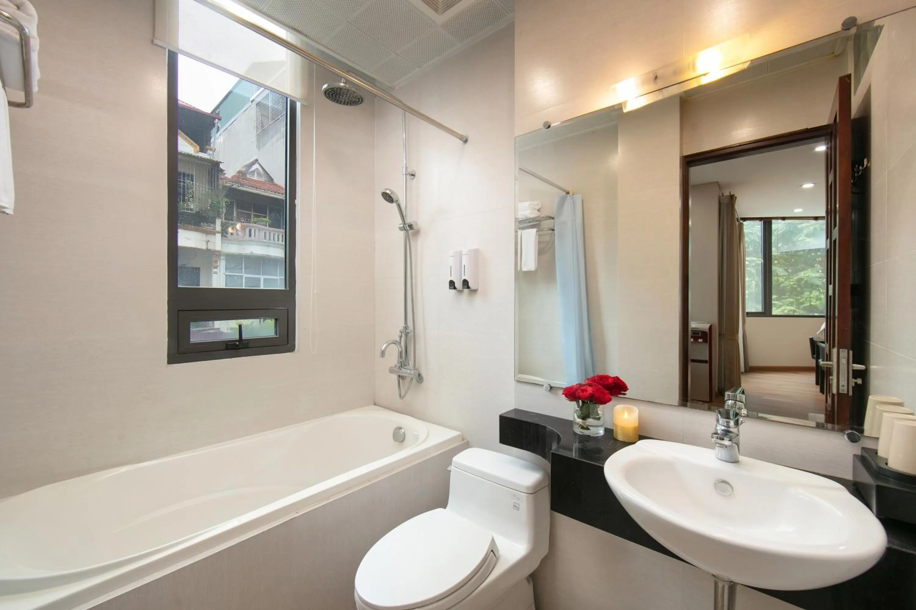 HB Serviced Apartment - 12 Trần Quý Kiên