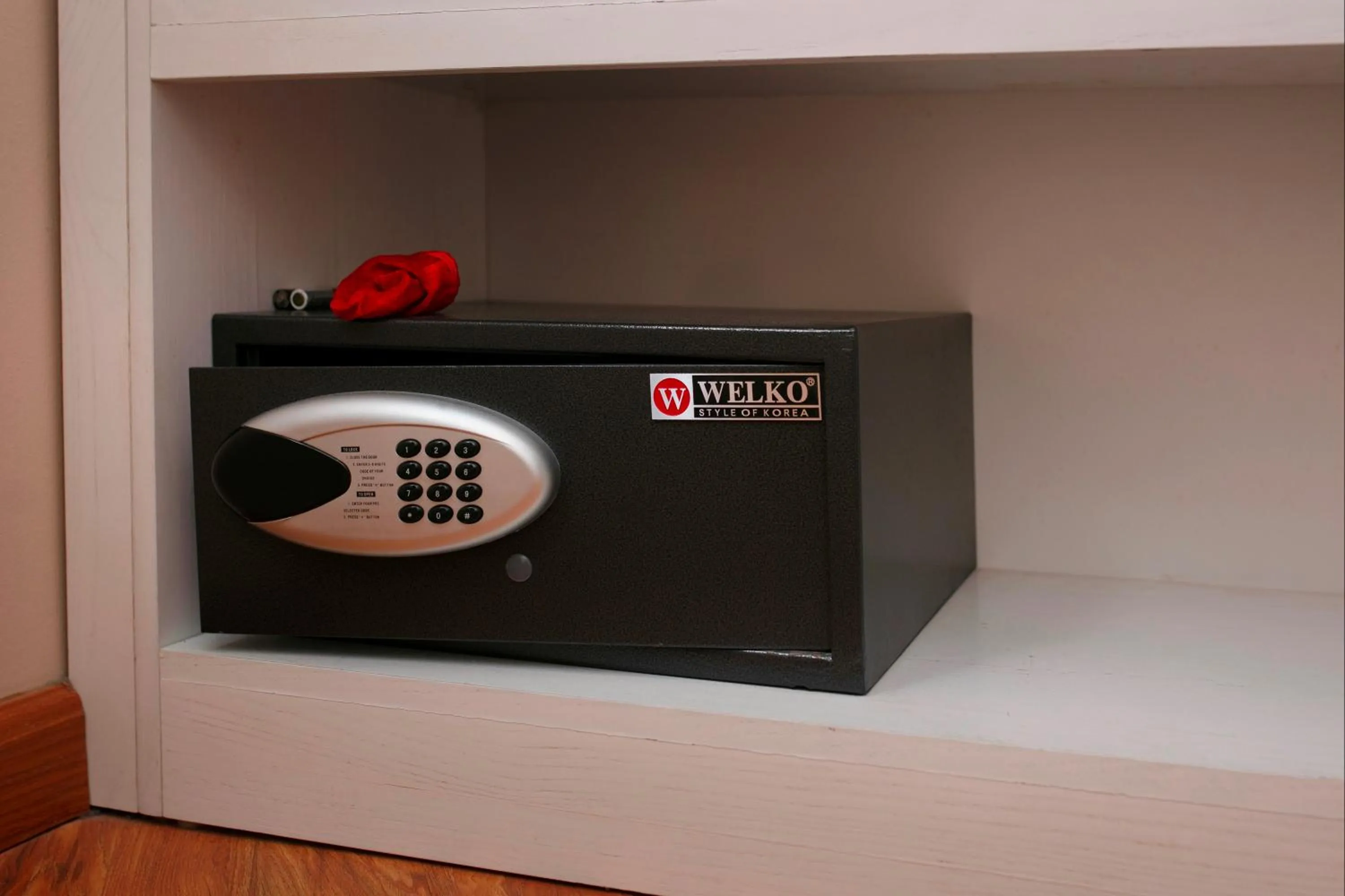 HB Serviced Apartment - 12 Trần Quý Kiên