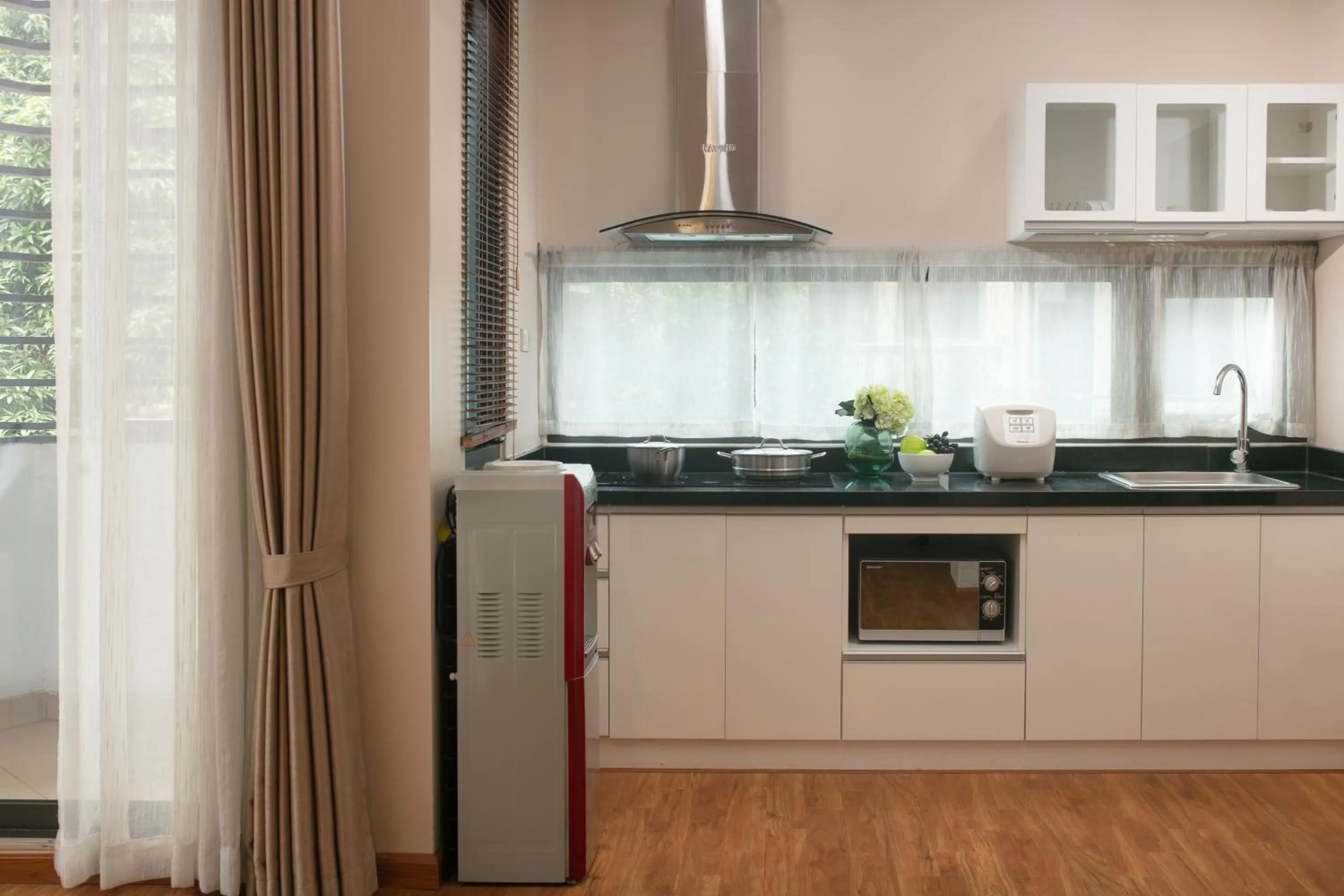 HB Serviced Apartment - 12 Trần Quý Kiên