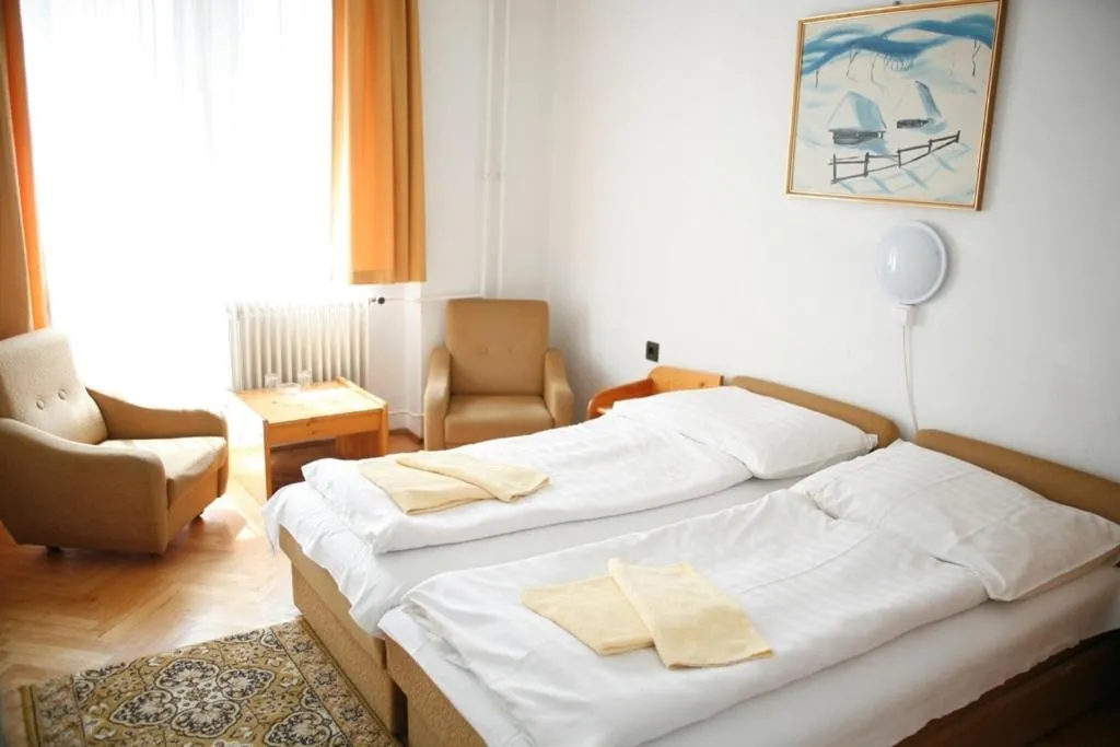 Hotel Bara Gellért