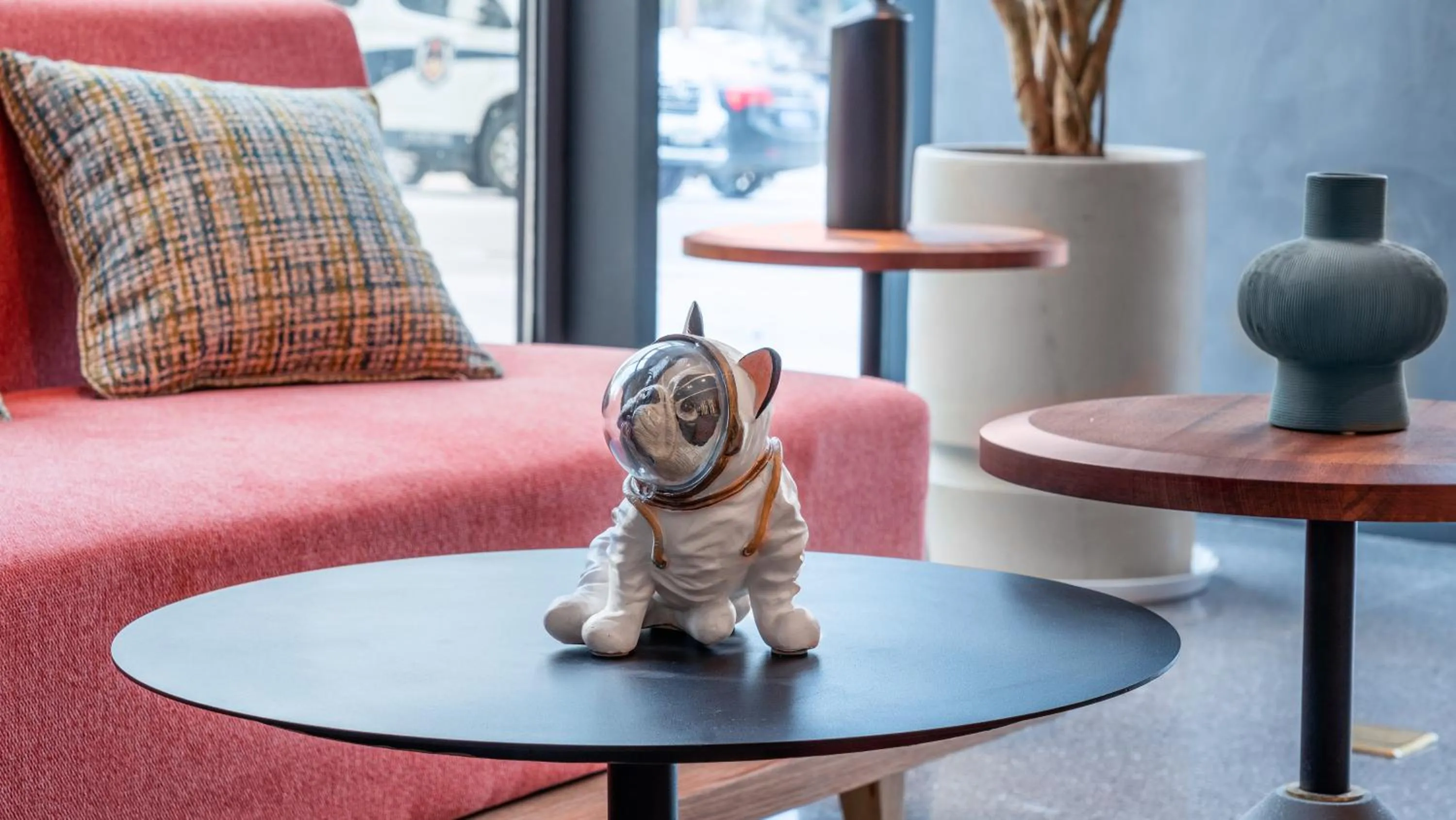 Seating area in TRUE Go hotel