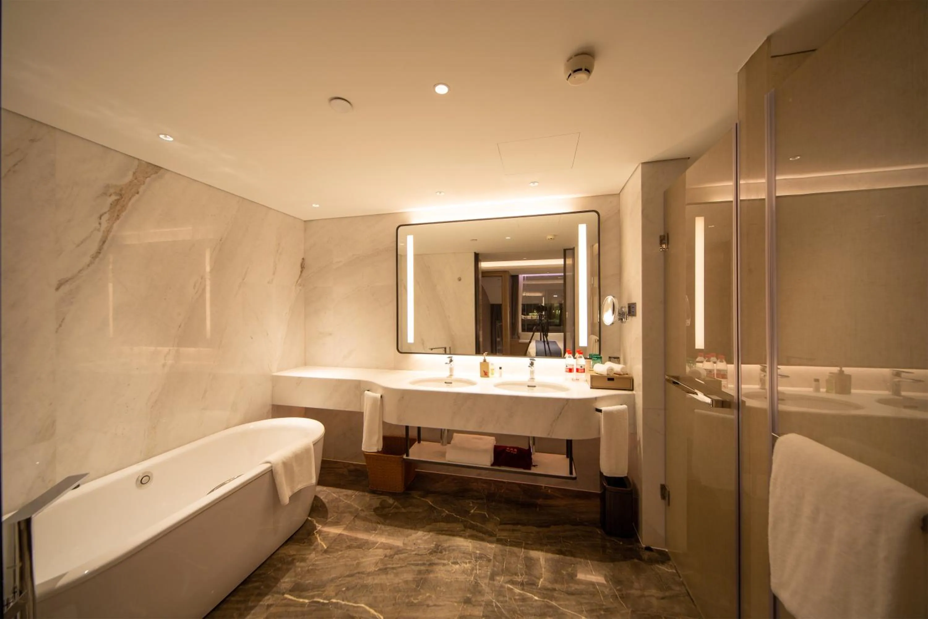 Toilet in Wyndham Garden Jinjiang