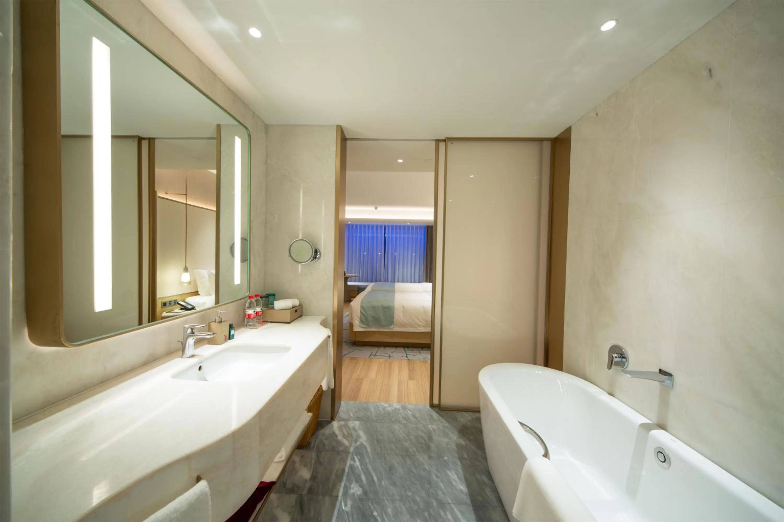 Bathroom in Wyndham Garden Jinjiang