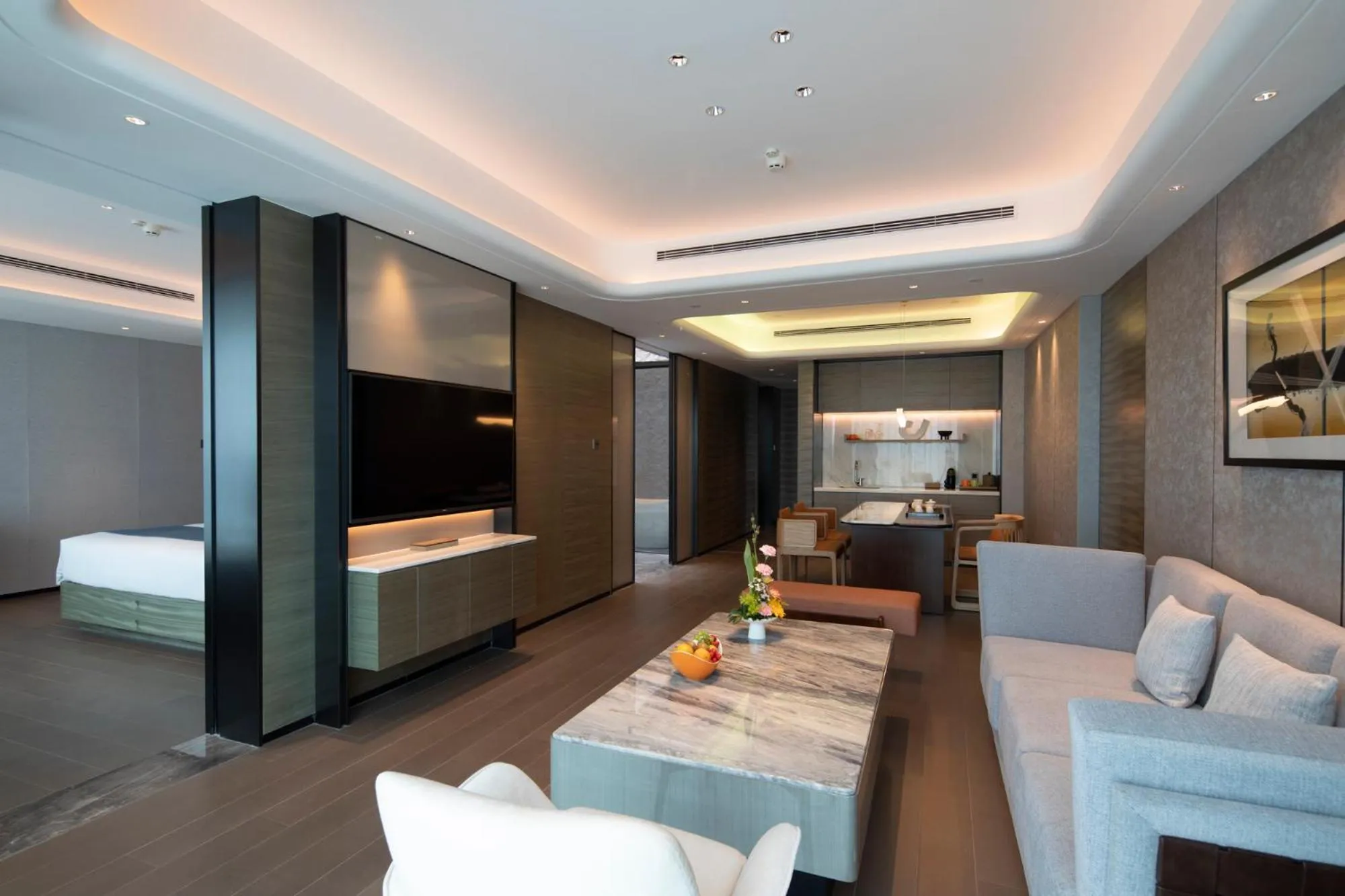 Living room, Bed in Wyndham Garden Jinjiang