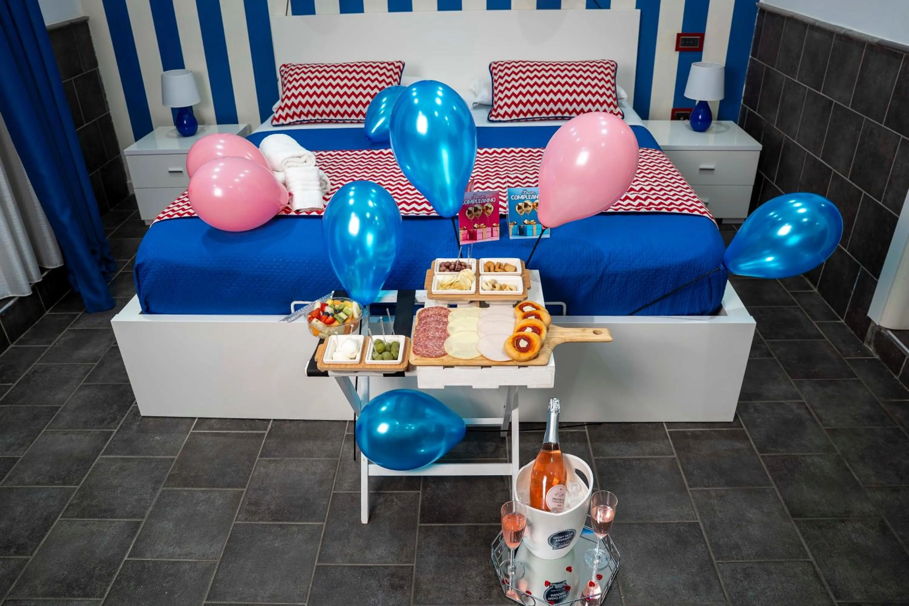 Decorative detail in Yacht Club Angioino