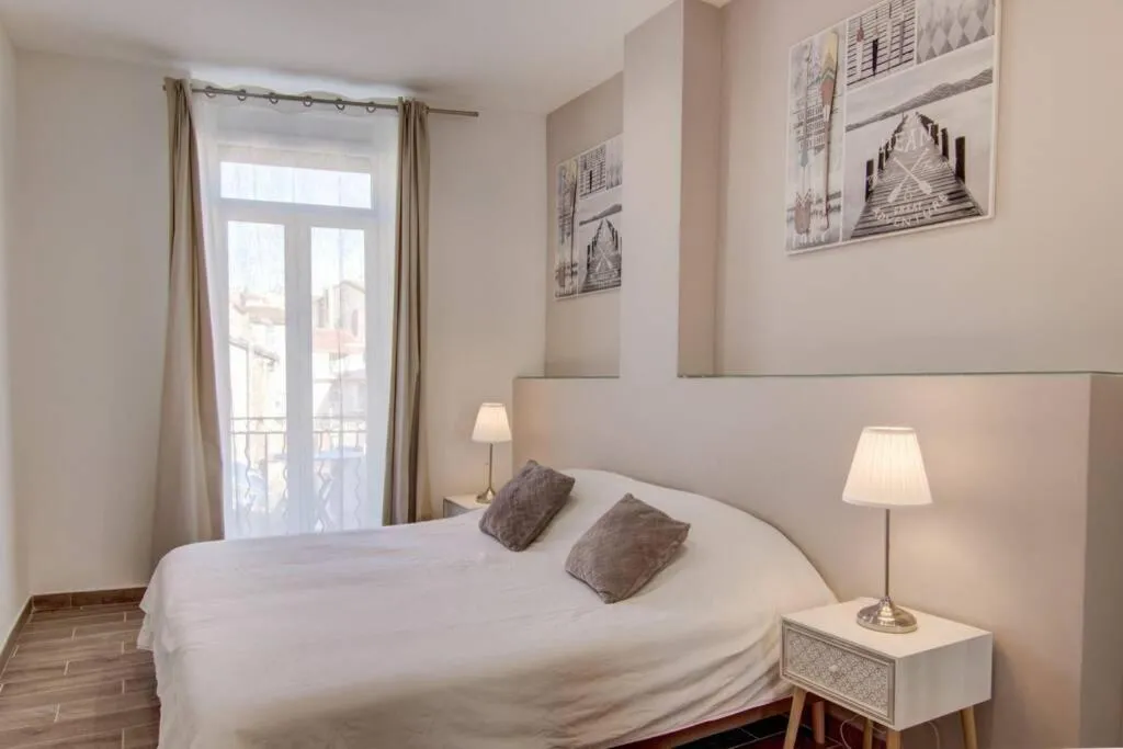 Bed in Palais Apartment