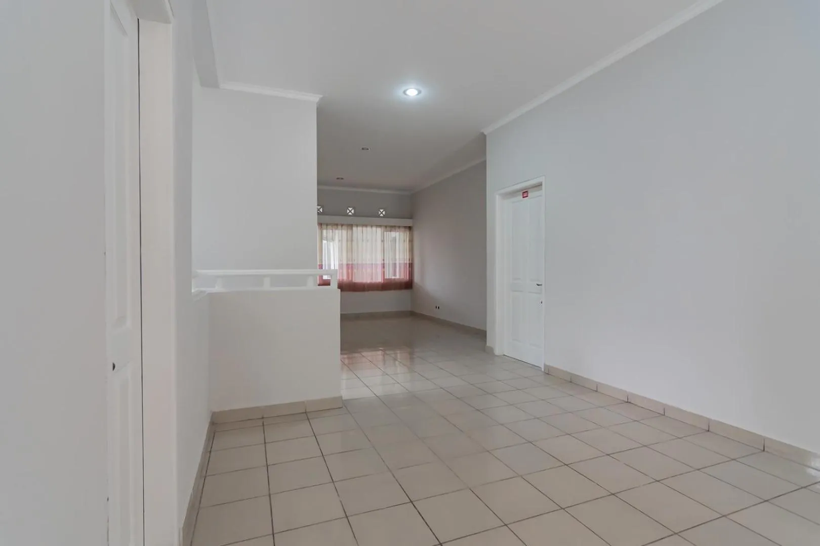 Balcony/Terrace in Rossan Villa Hotel near Lembang Park & Zoo RedPartner