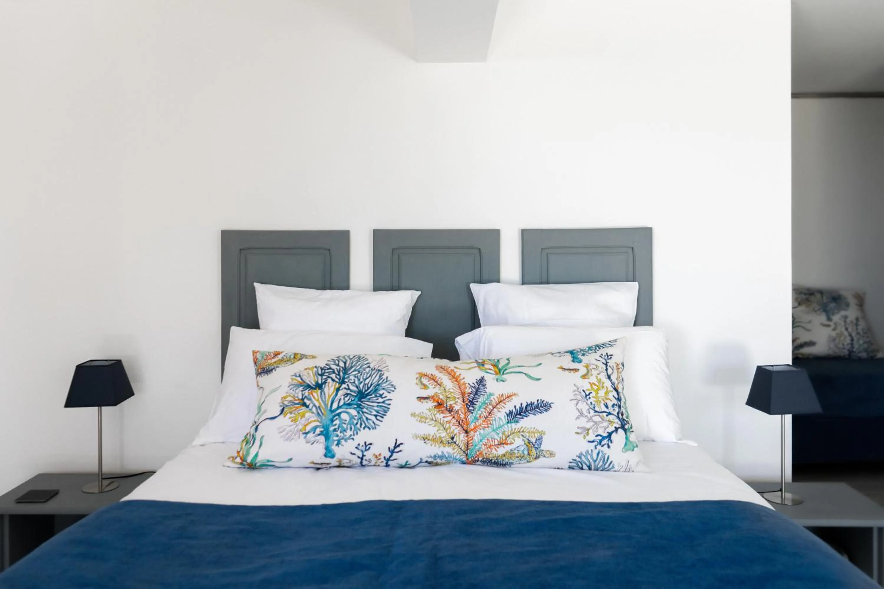 Triple Room with Sea View - single occupancy in ESCAPADE BELLEPIERRE (L')